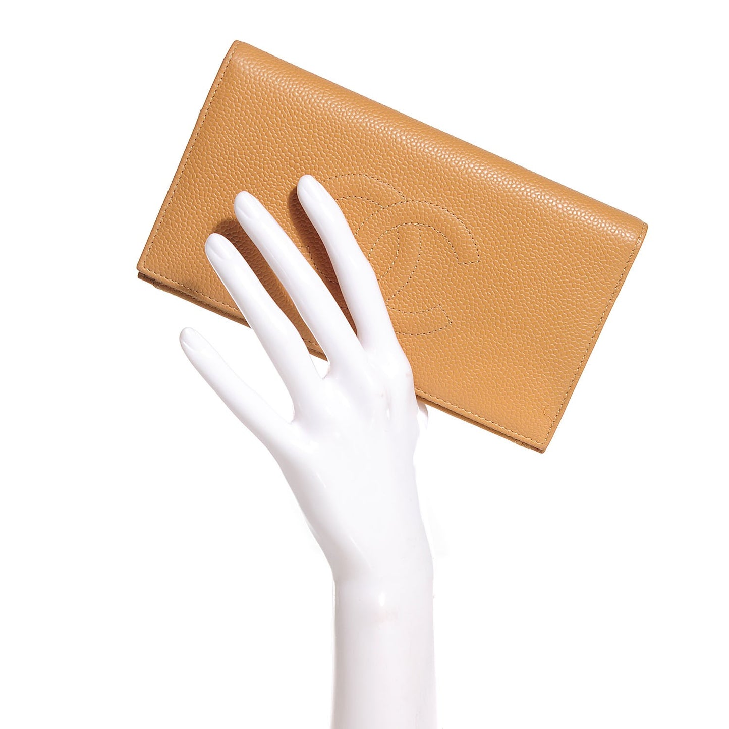 Caviar Timeless CC Yen Wallet Beige