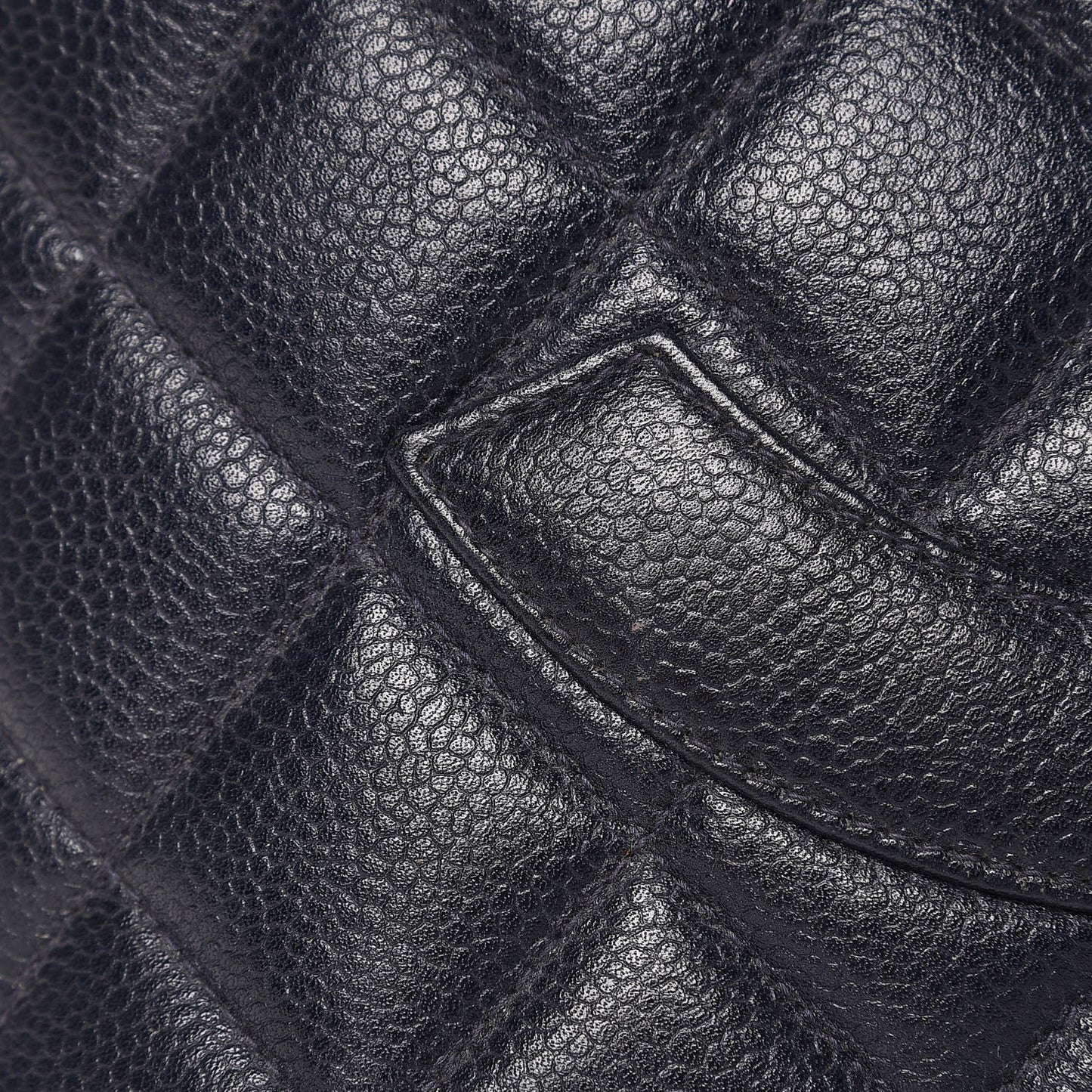 Caviar Quilted Medallion Tote Navy