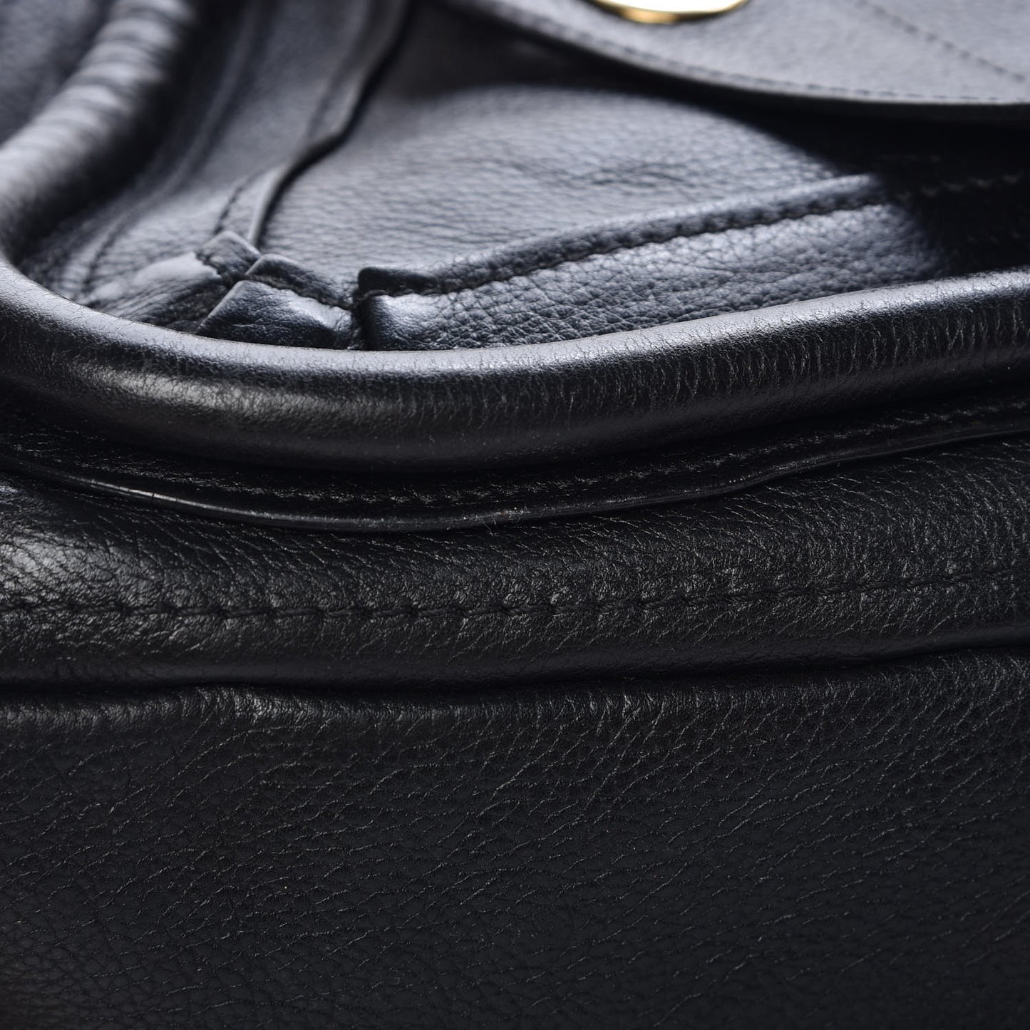 Calfskin Medium Paraty Black