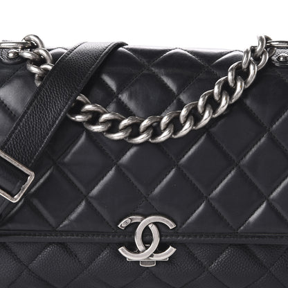 Chanel Caviar Iridescent Calfskin Quilted Medium Daily Carry Messenger Black 10 of 12