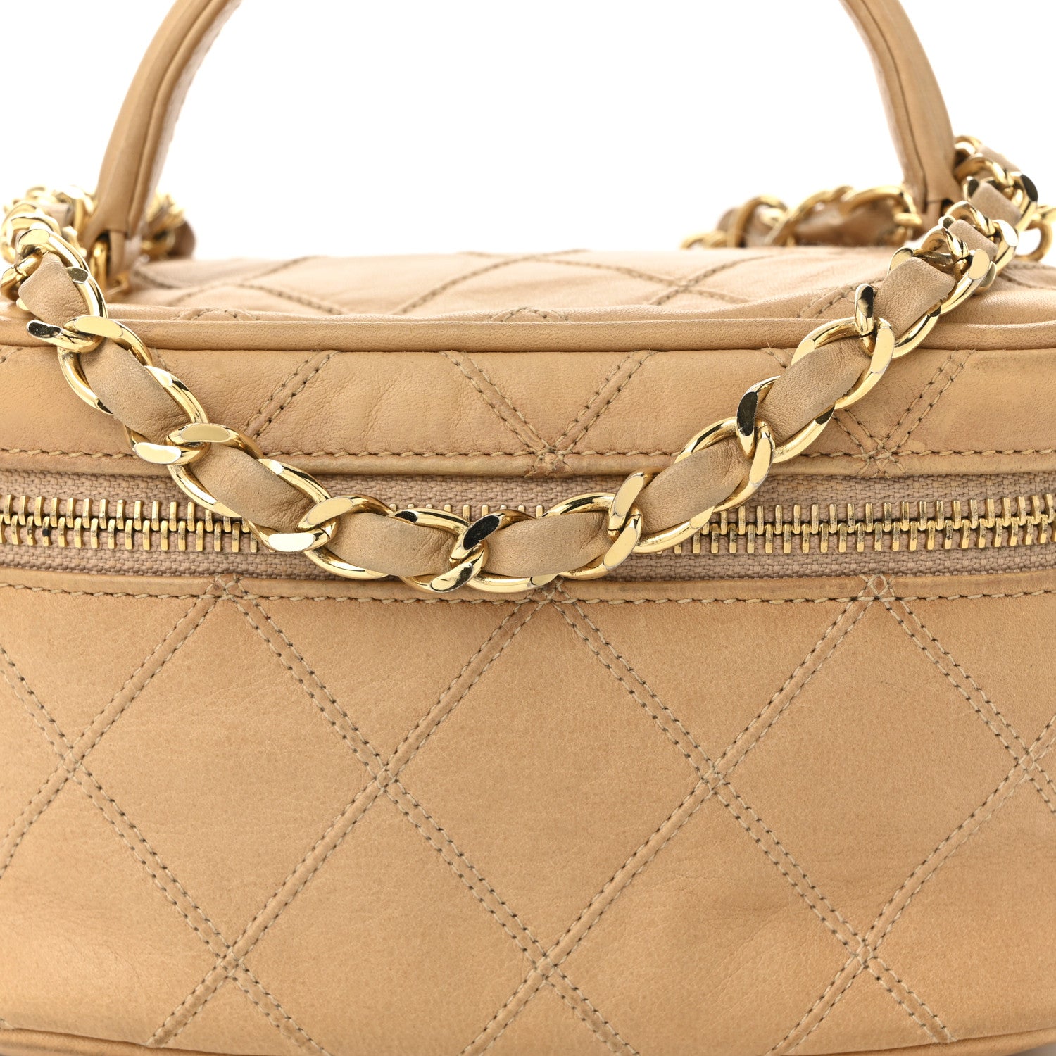 Chanel Lambskin Diamond Stitched Vanity Case With Chain Beige 9 of 11