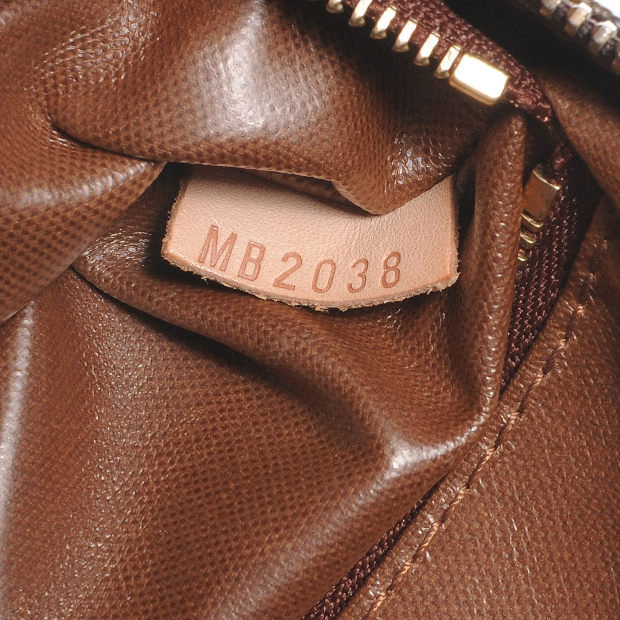Louis Vuitton Monogram Toiletry Bag 25 7 of 7