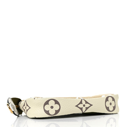 Louis Vuitton Monogram Giant Micro Pochette Accessories Kaki White 4 of 9