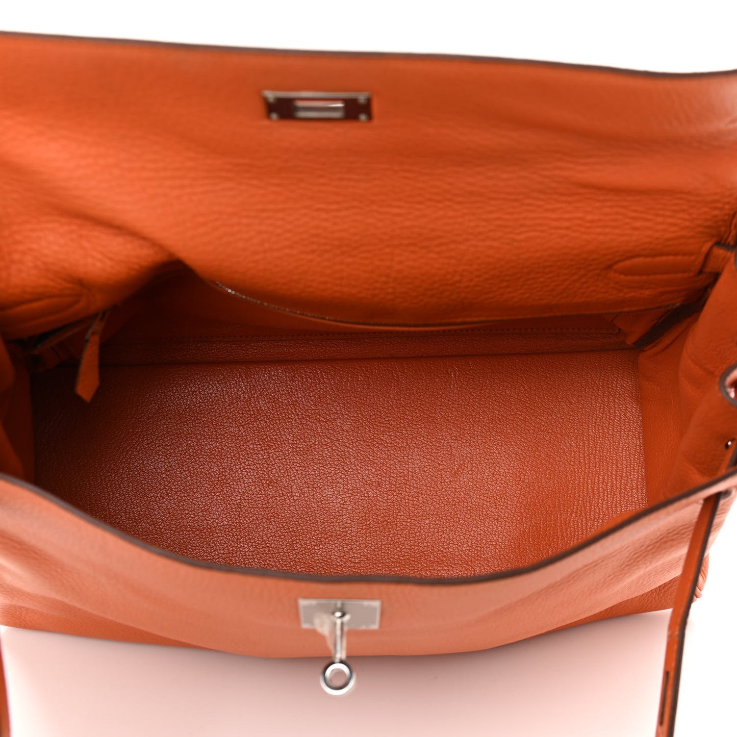 Togo Kelly Retourne 35 Orange