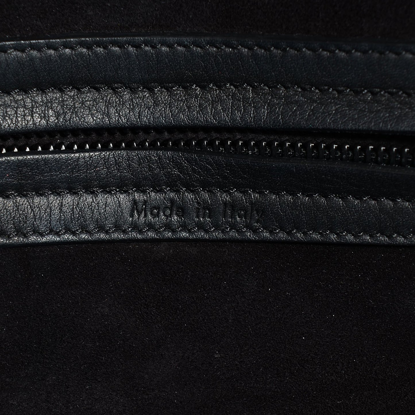 Supple Calfskin Medium Phantom Luggage Black