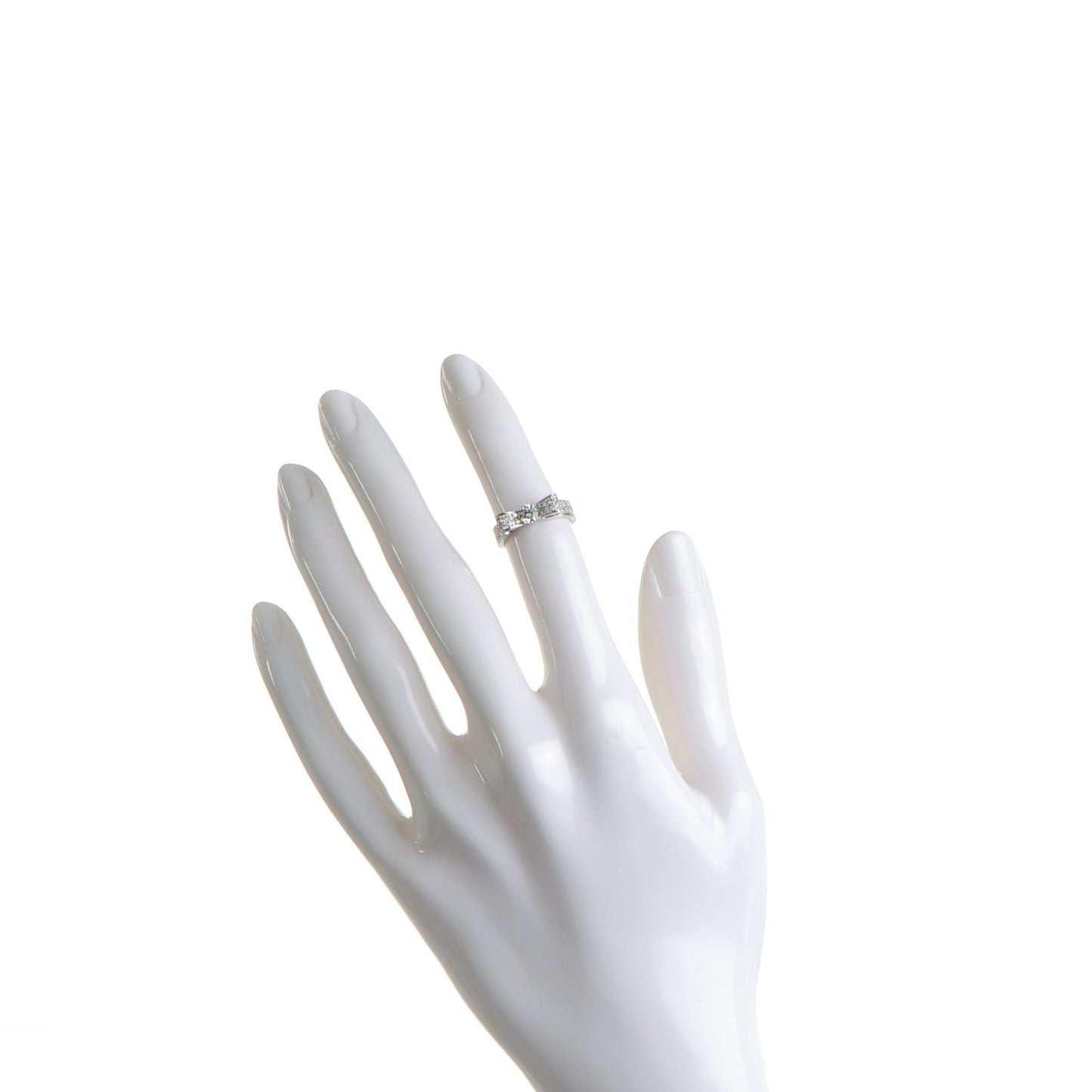 18K White Gold Diamond Ruban Ring 46 3.75