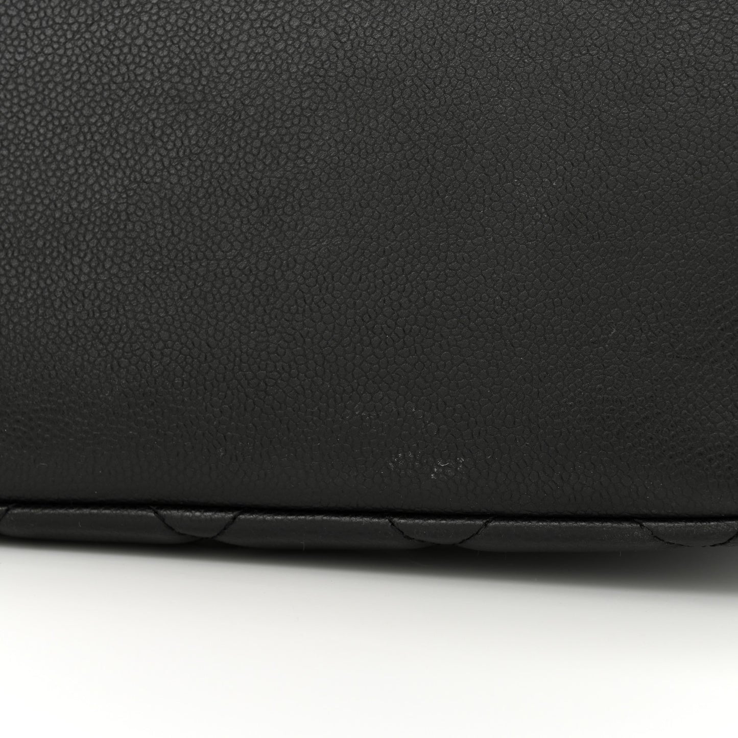 Caviar Quilted CC Timeless Soft Tote Black