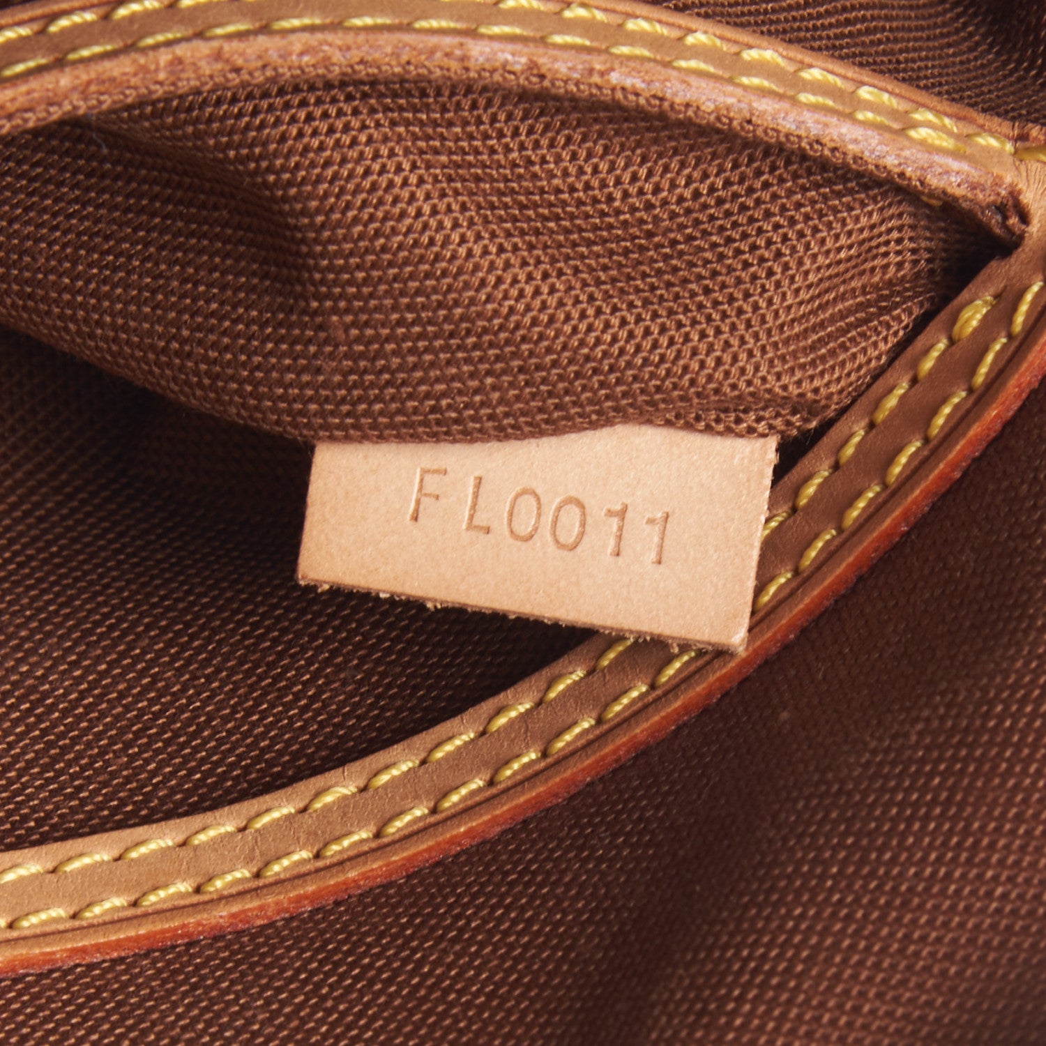 Louis Vuitton Monogram Alma PM 9 of 9
