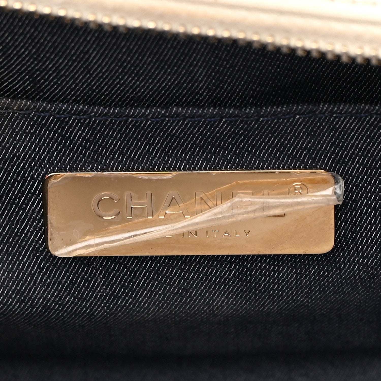 Chanel Lambskin CC Mania Camera Case White 6 of 15