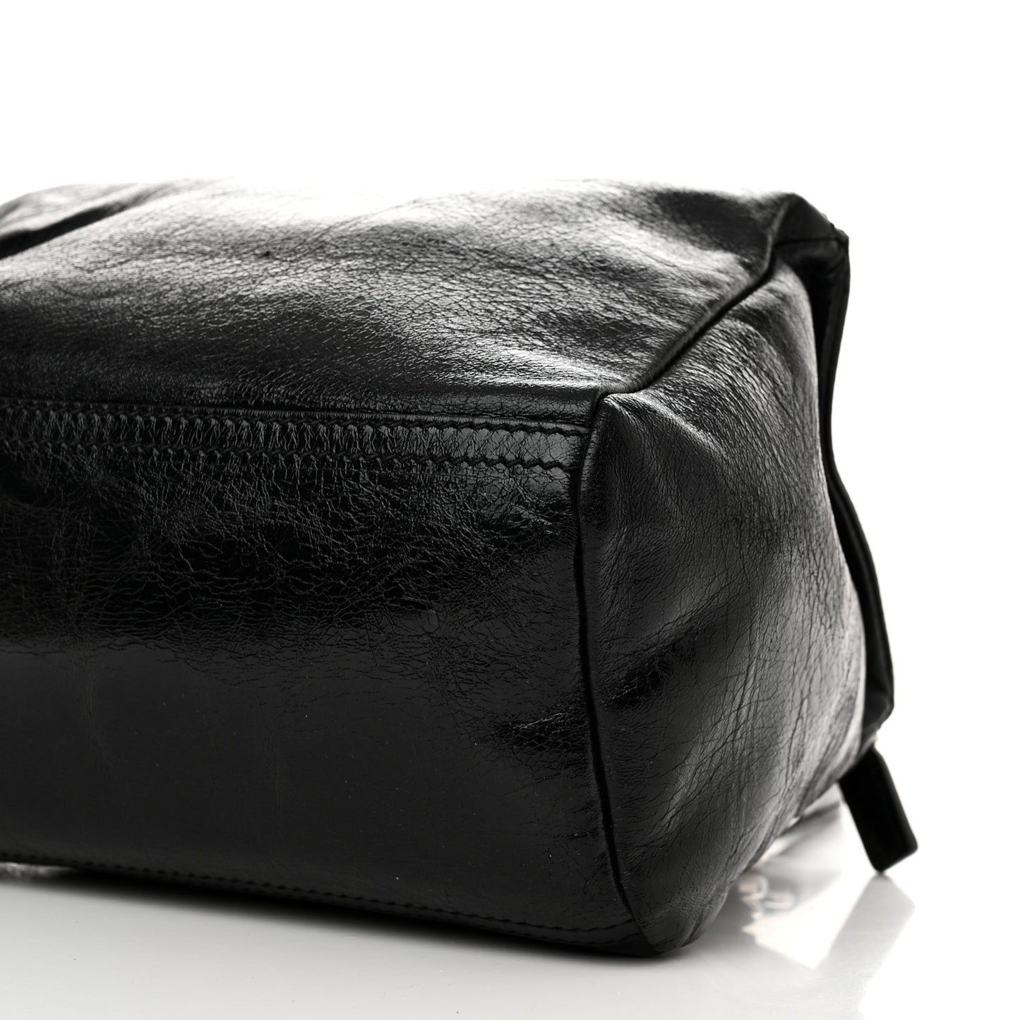 Crinkled Patent Small Pandora Black