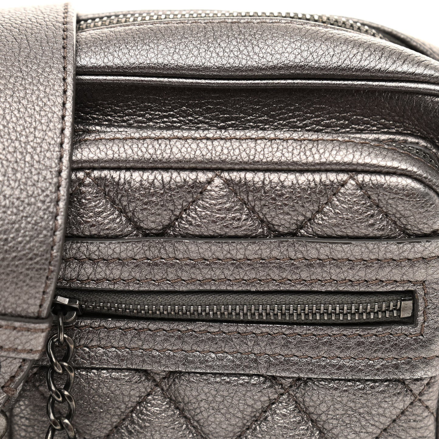 Calfskin Business Trip Vertical Camera Case Silver