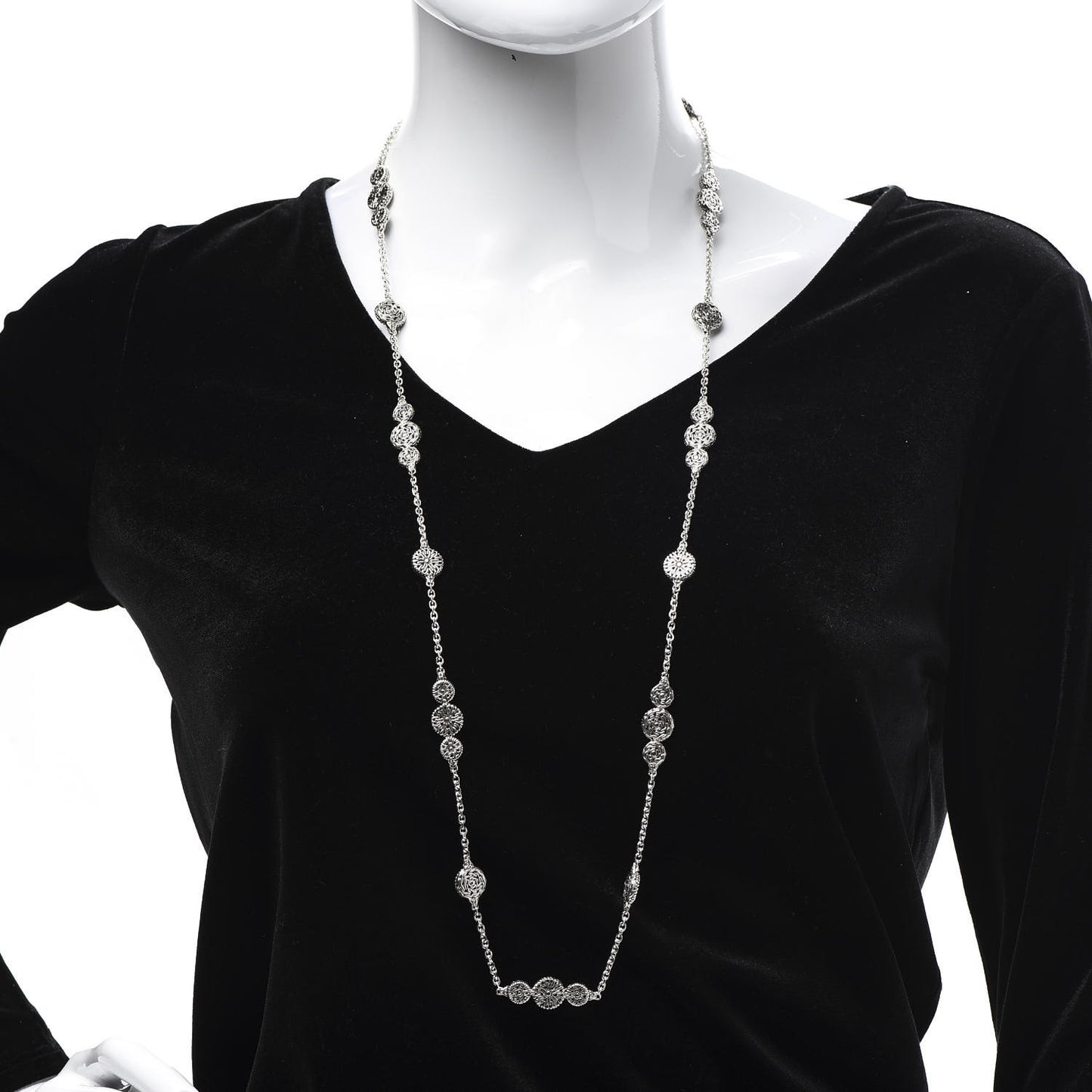 Sterling Silver Classic Chain Carved Triple Circle Necklace