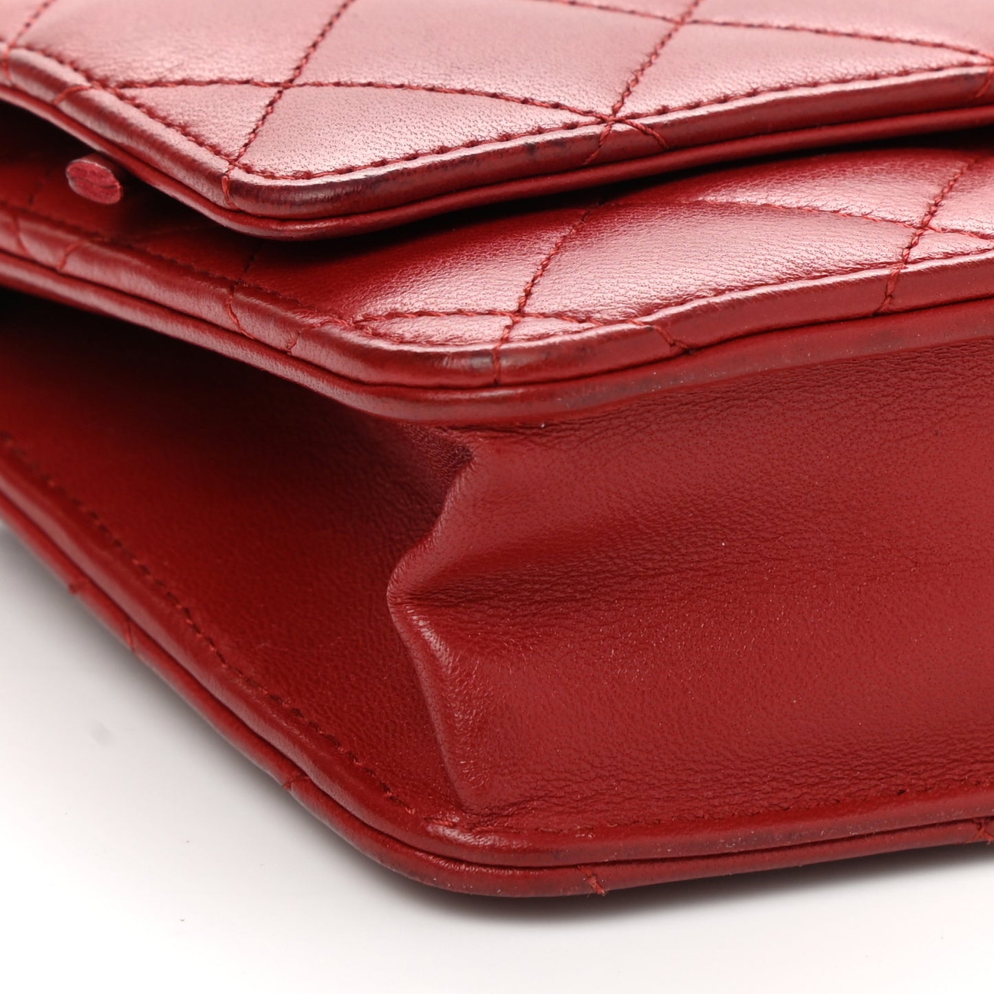 Lambskin Quilted Wallet On Chain WOC Red