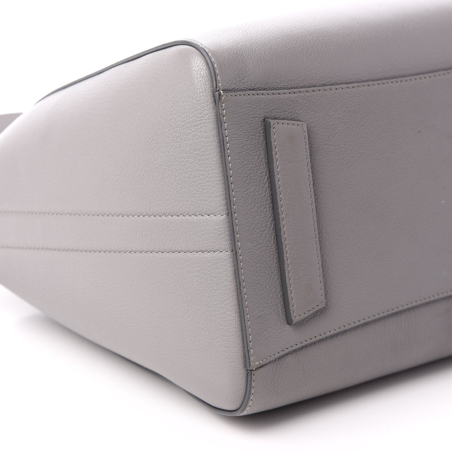 Sugar Goatskin Medium Antigona Pearl Grey