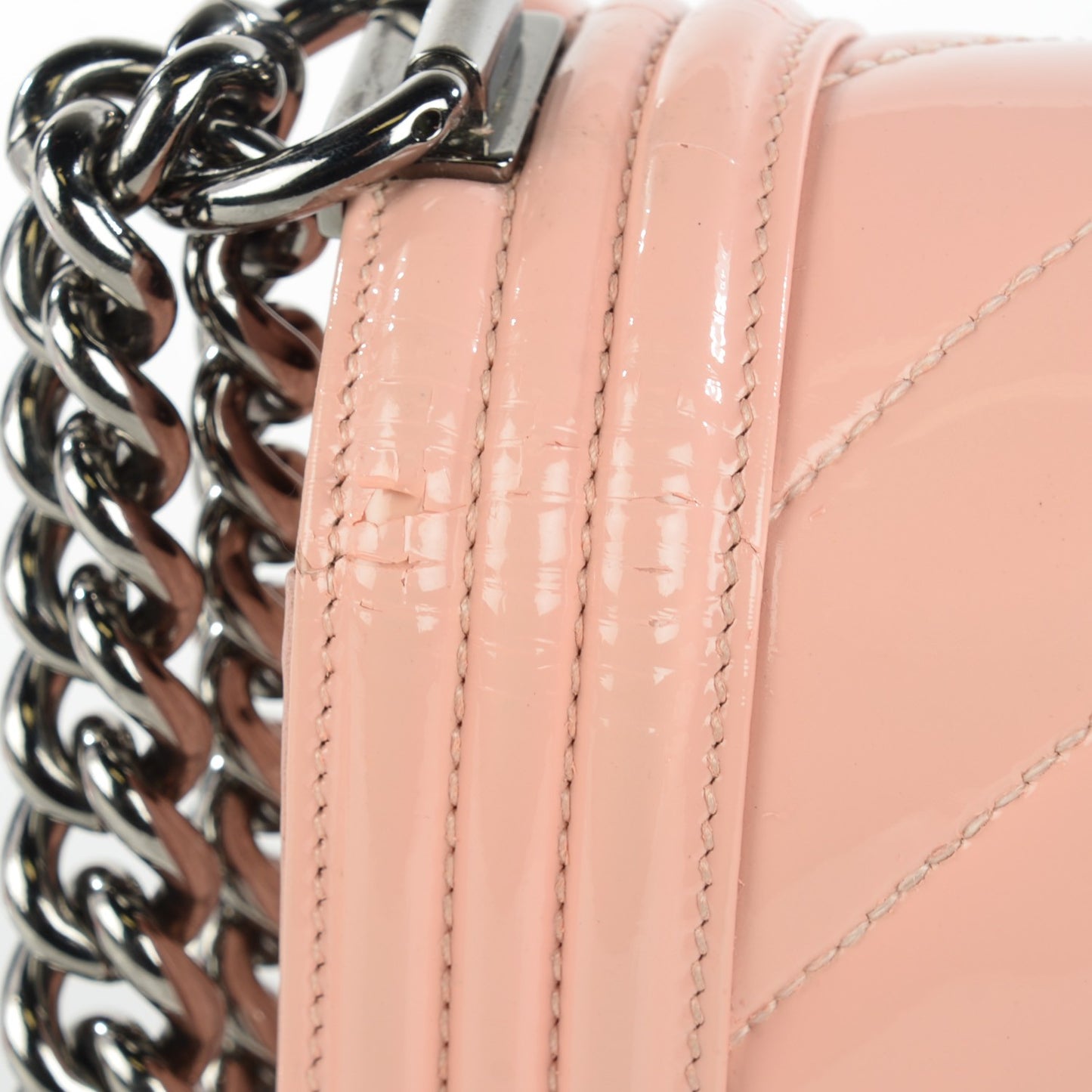 Patent Chevron New Medium Boy Flap Light Pink