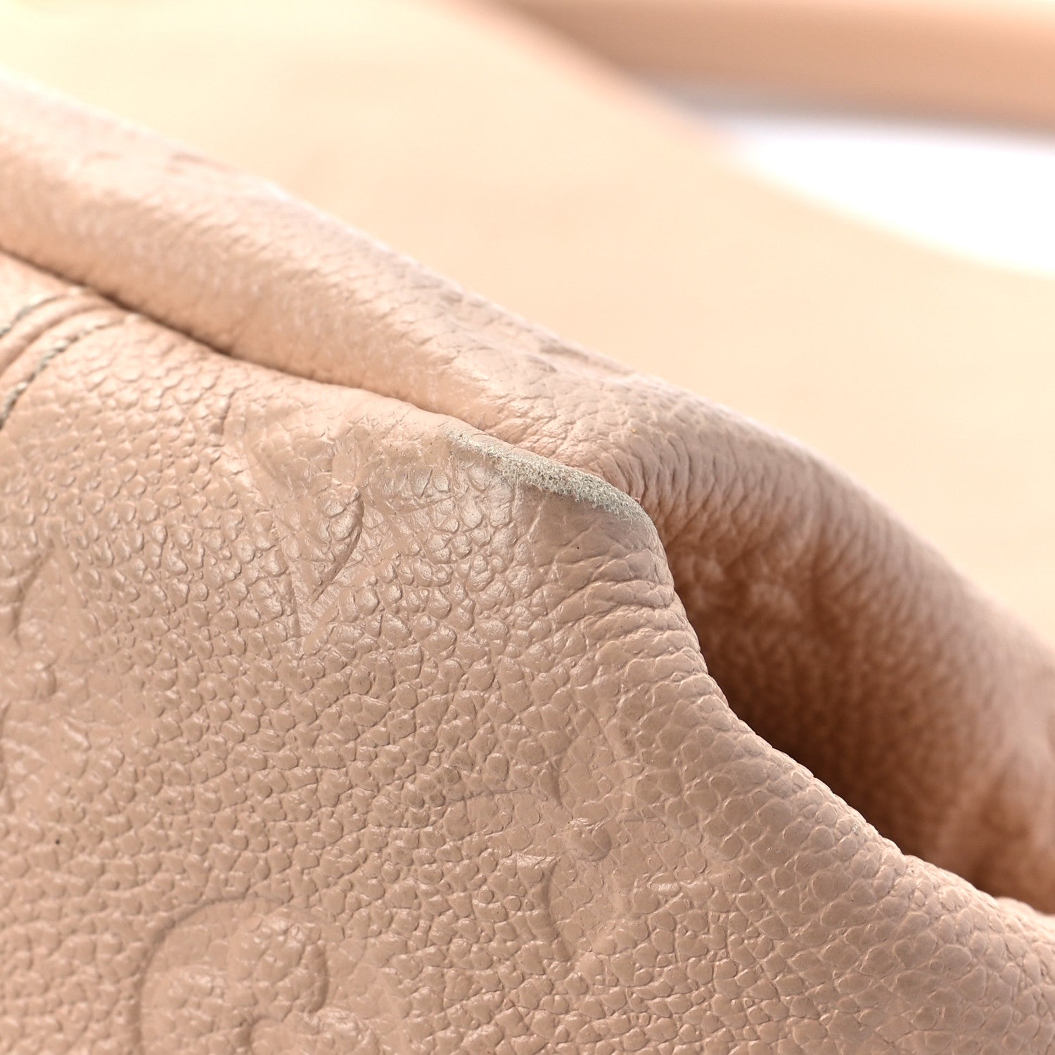 Louis Vuitton Empreinte Artsy MM Dune 7 of 8