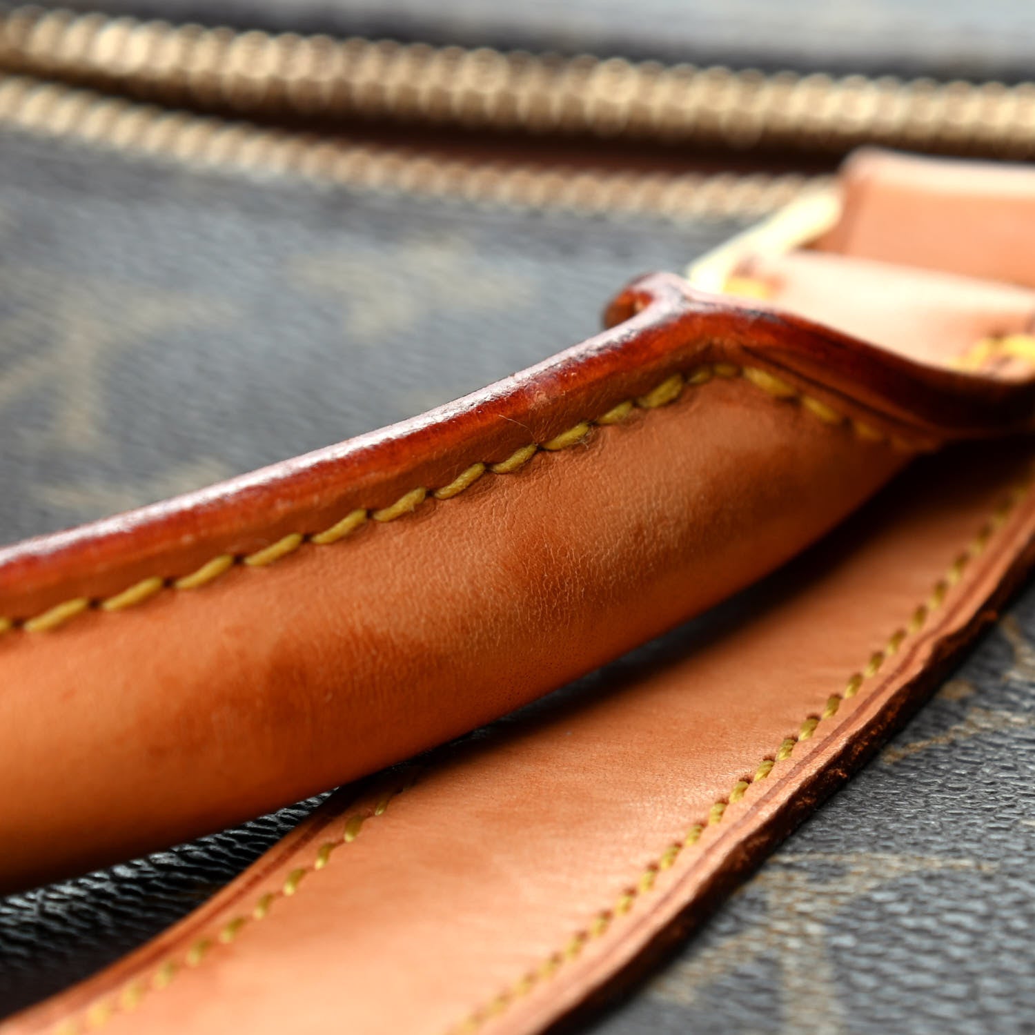 Louis Vuitton Monogram Keepall 55 14 of 19