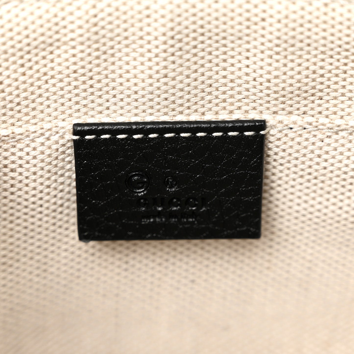 Pebbled Calfskin GG Marmont Zip Chain Bag Black