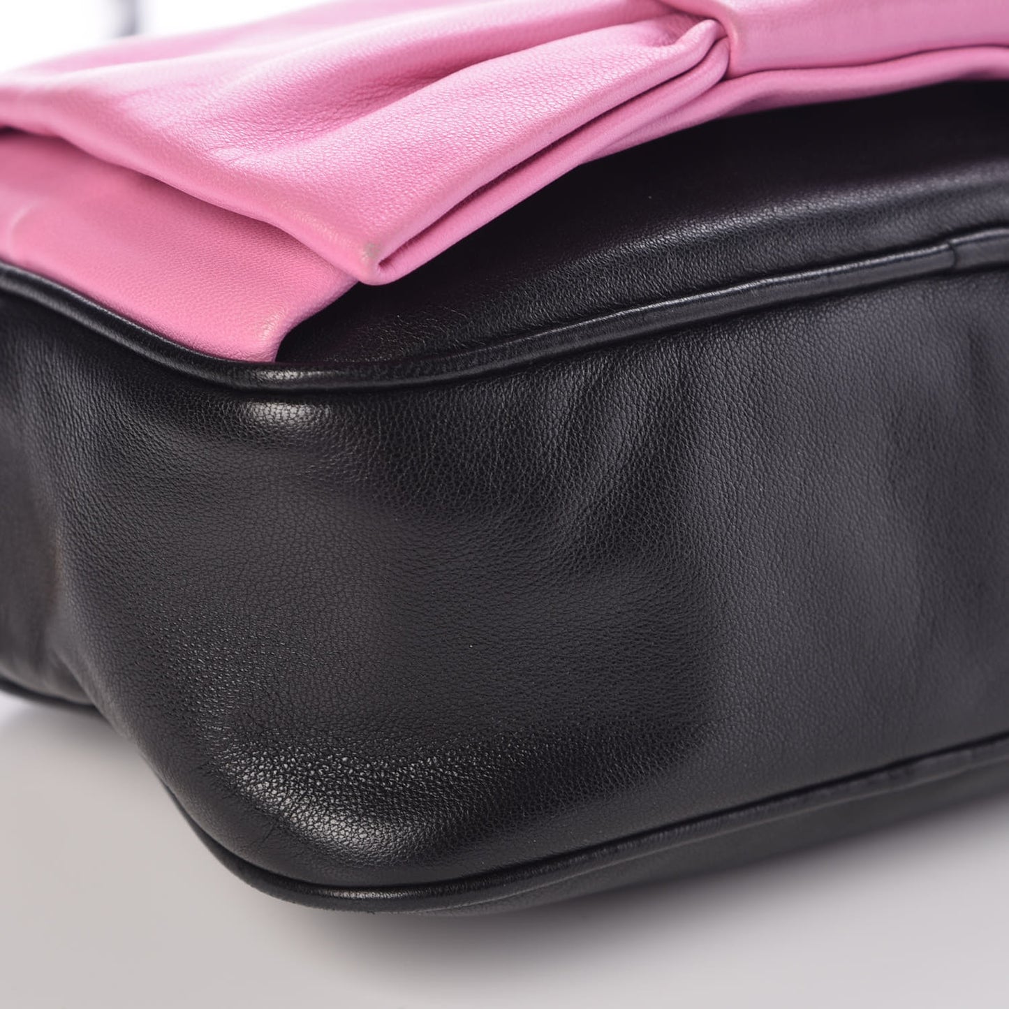 Nappa Zippers Bow Clutch Black Pink