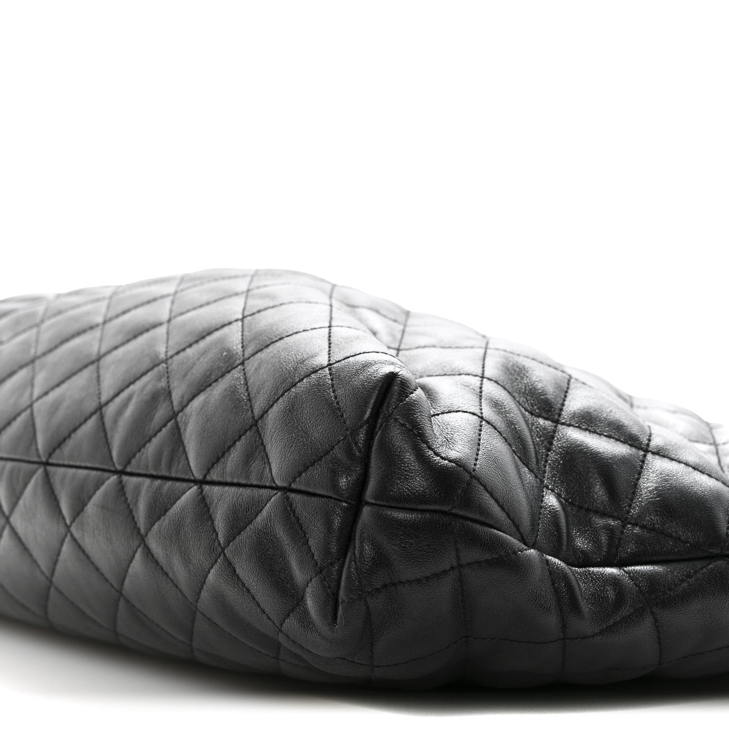 Saint Laurent Lambskin Quilted Maxi Icare Shopping Tote Black 11 of 14