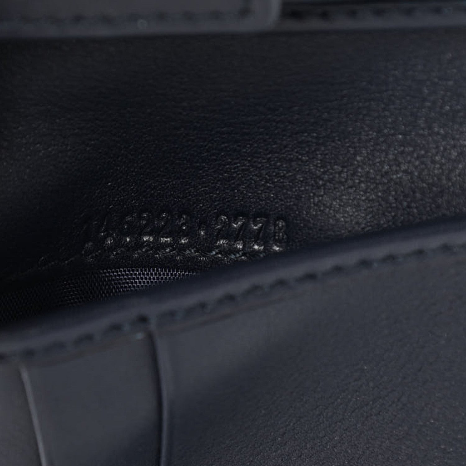 Gucci Microguccissima Mens Bi-Fold Wallet Navy 6 of 9
