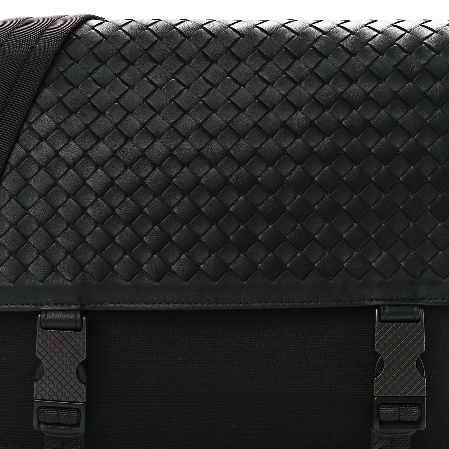 Canvas Calfskin Intrecciato Messenger Black