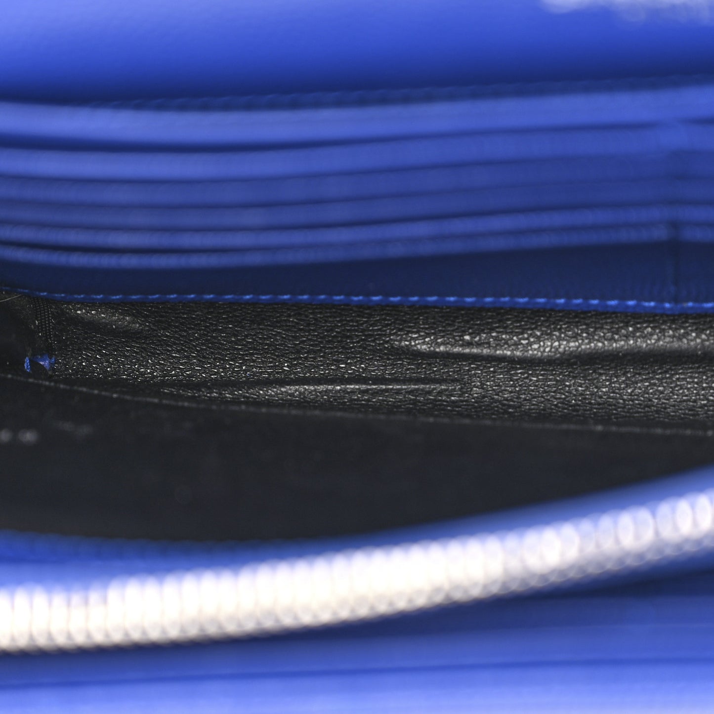 Grain De Poudre Matelasse Chevron Monogram Chain Wallet Blue Majorelle