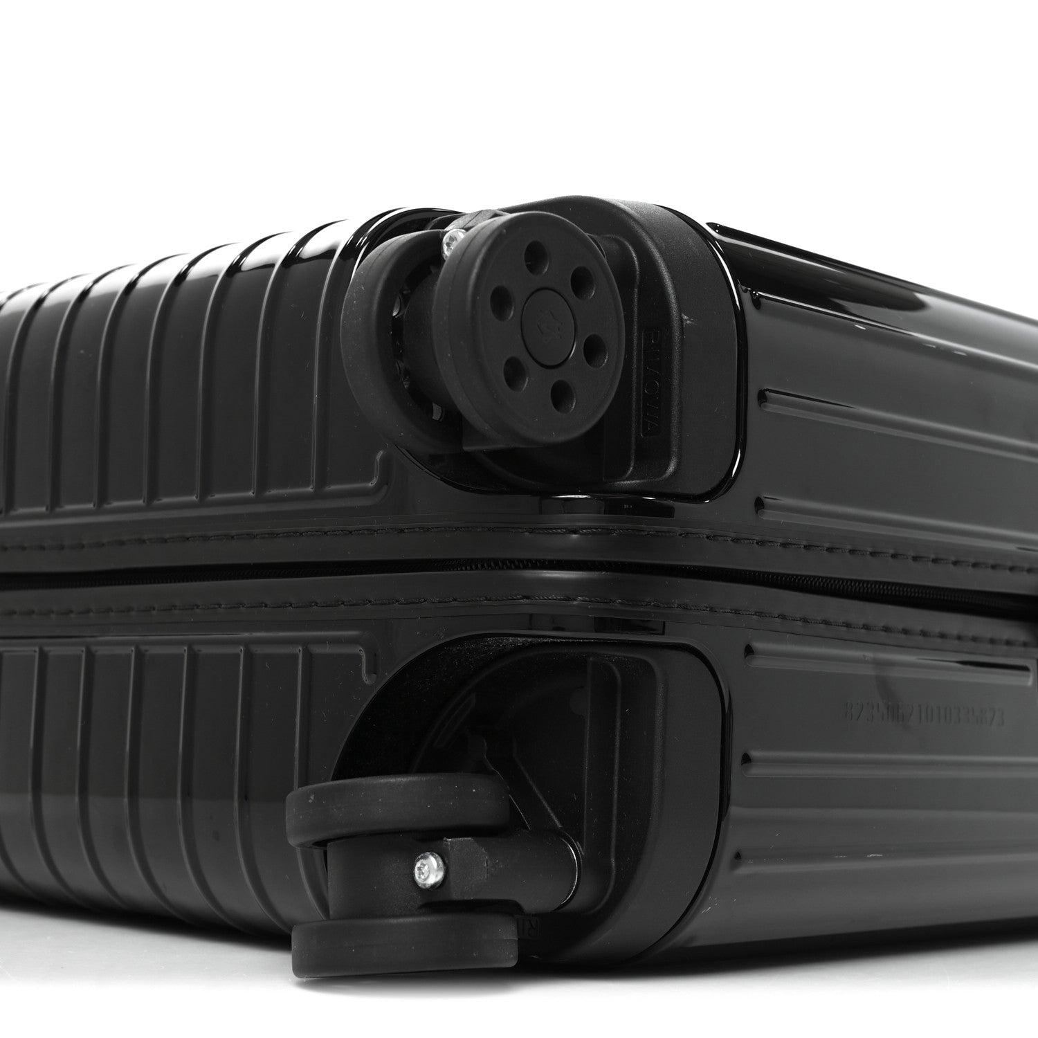 Rimowa Gloss Polycarbonate Essential Lite Cabin U Black 9 of 10