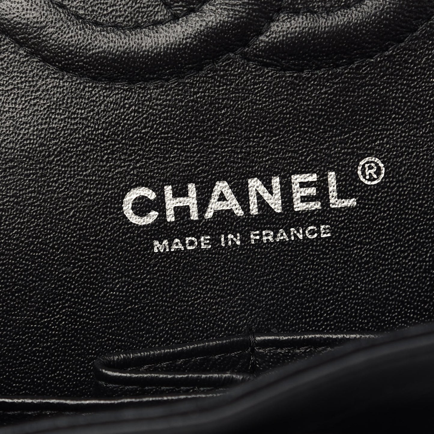Striated Patent Quilted Medium Double Flap Black