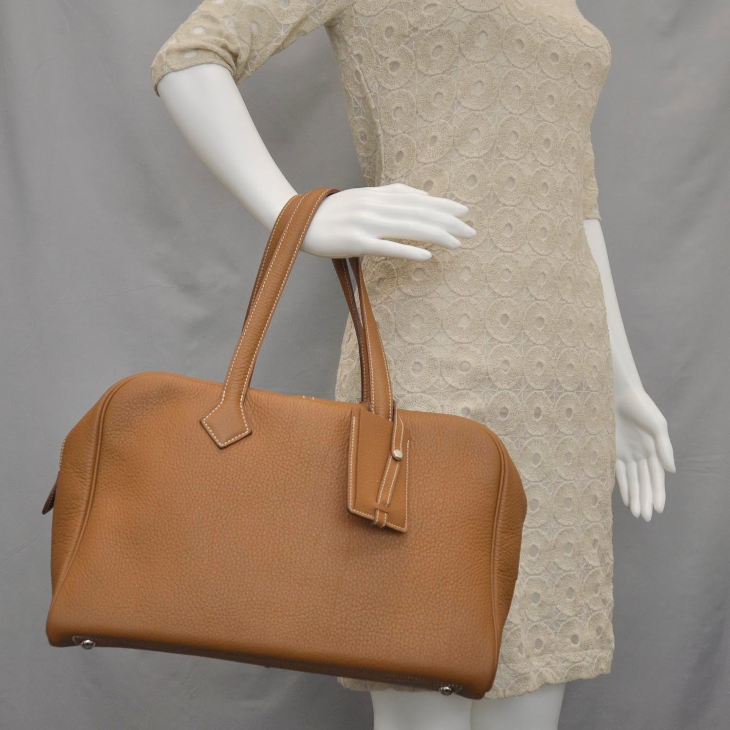 Hermes Taurillon Clemence Victoria 35 Gold 2 of 9
