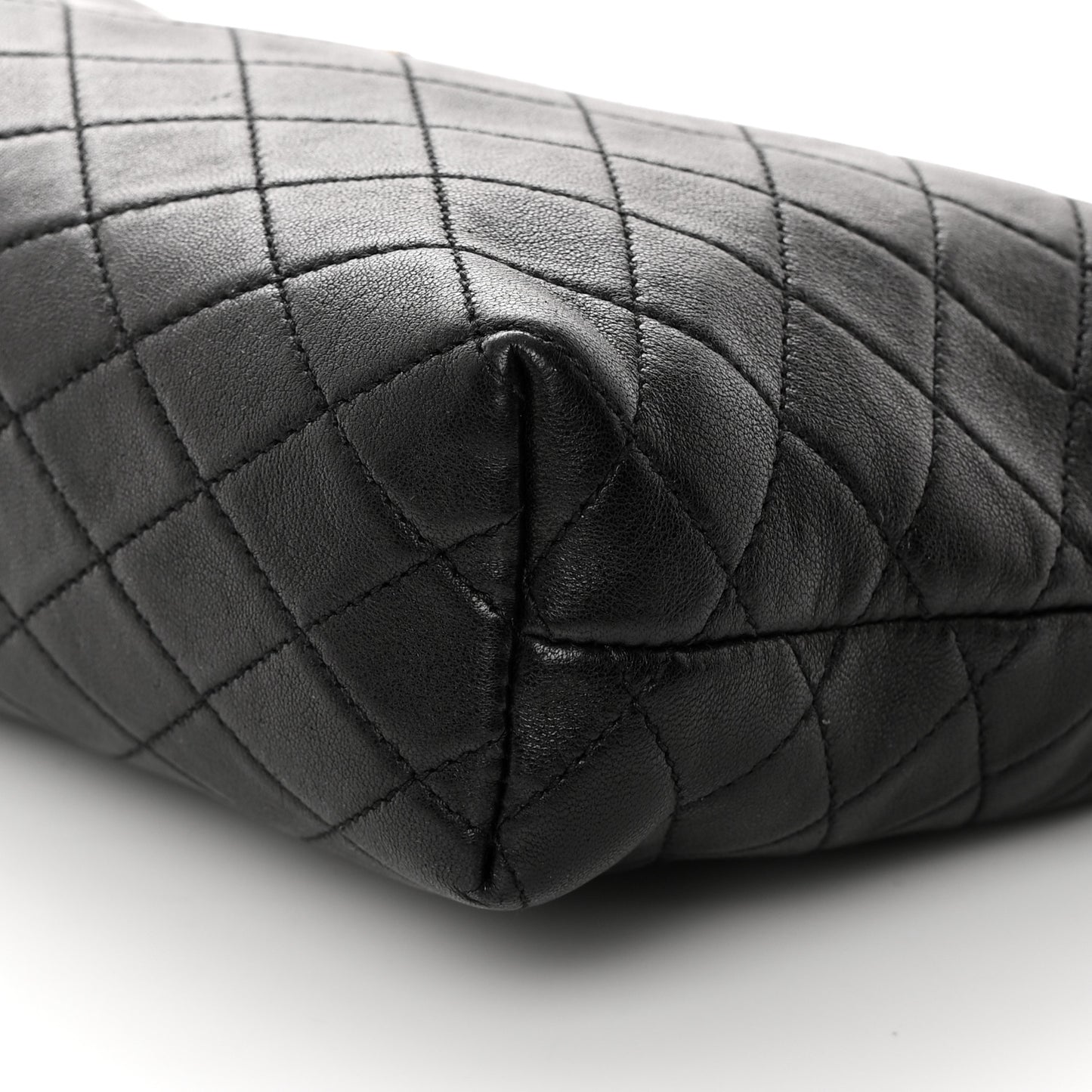 Lambskin Quilted Gaby Cosmetic Pouch Black