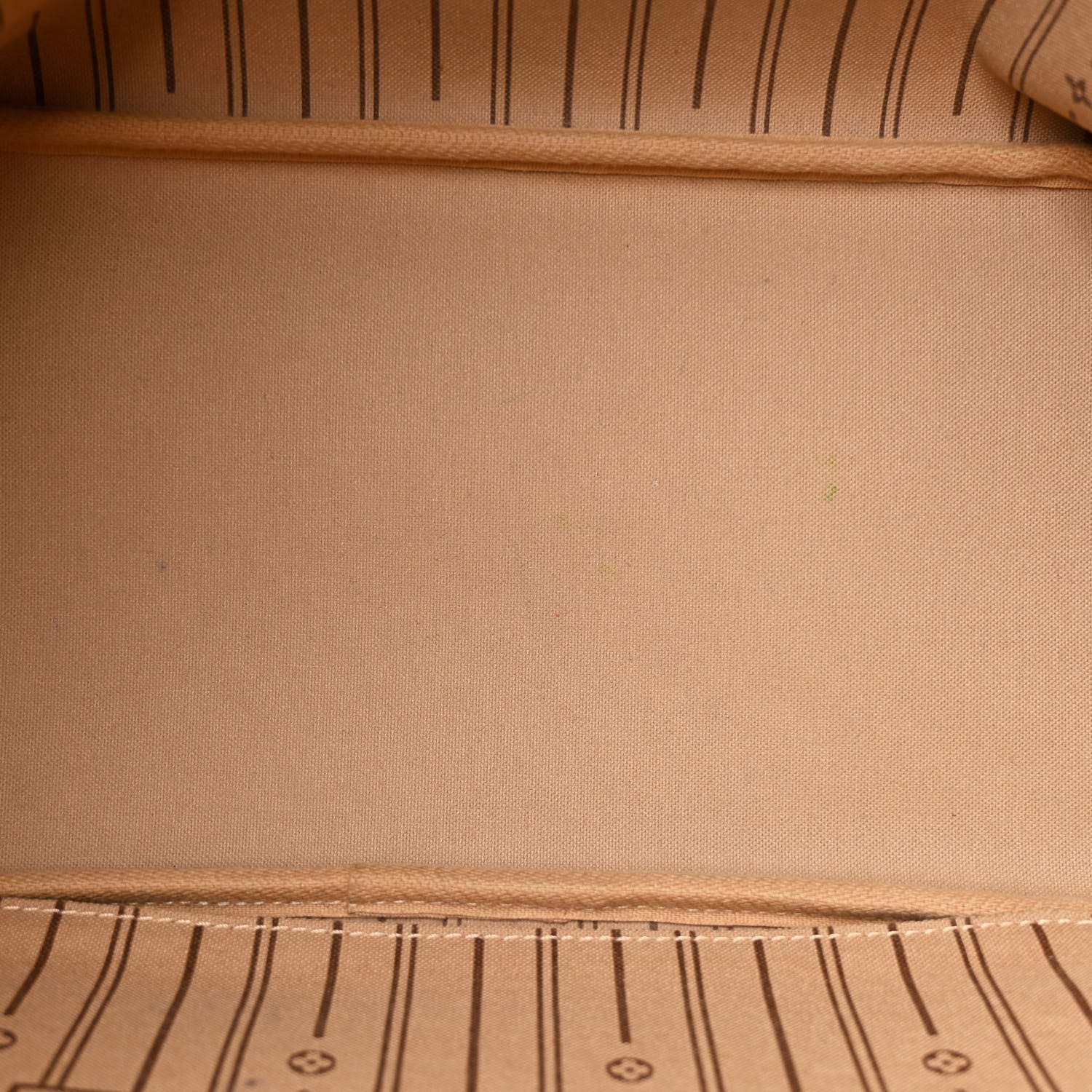 Louis Vuitton Monogram Neverfull MM 5 of 9