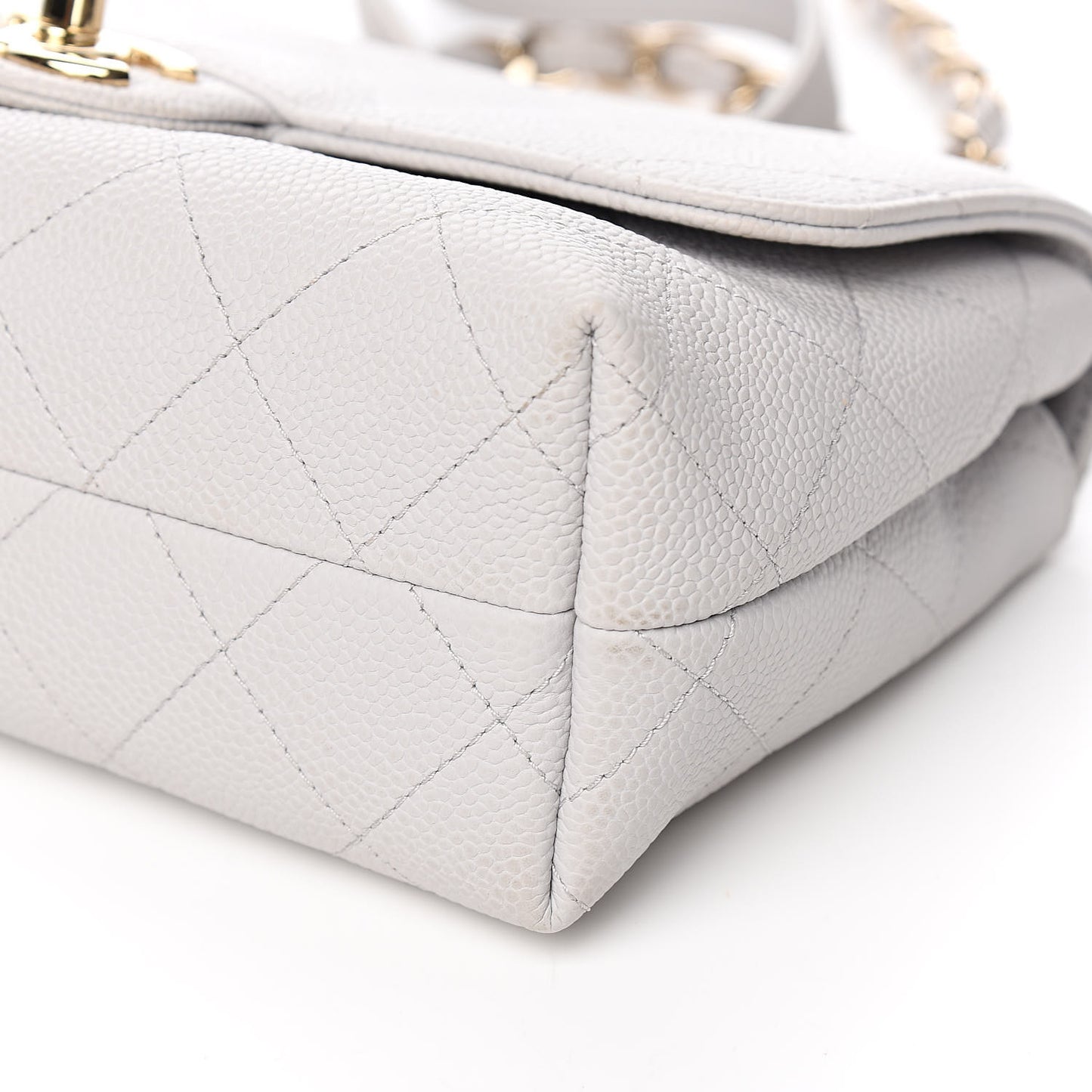 Caviar Quilted Small City Walk Flap Light Grey
