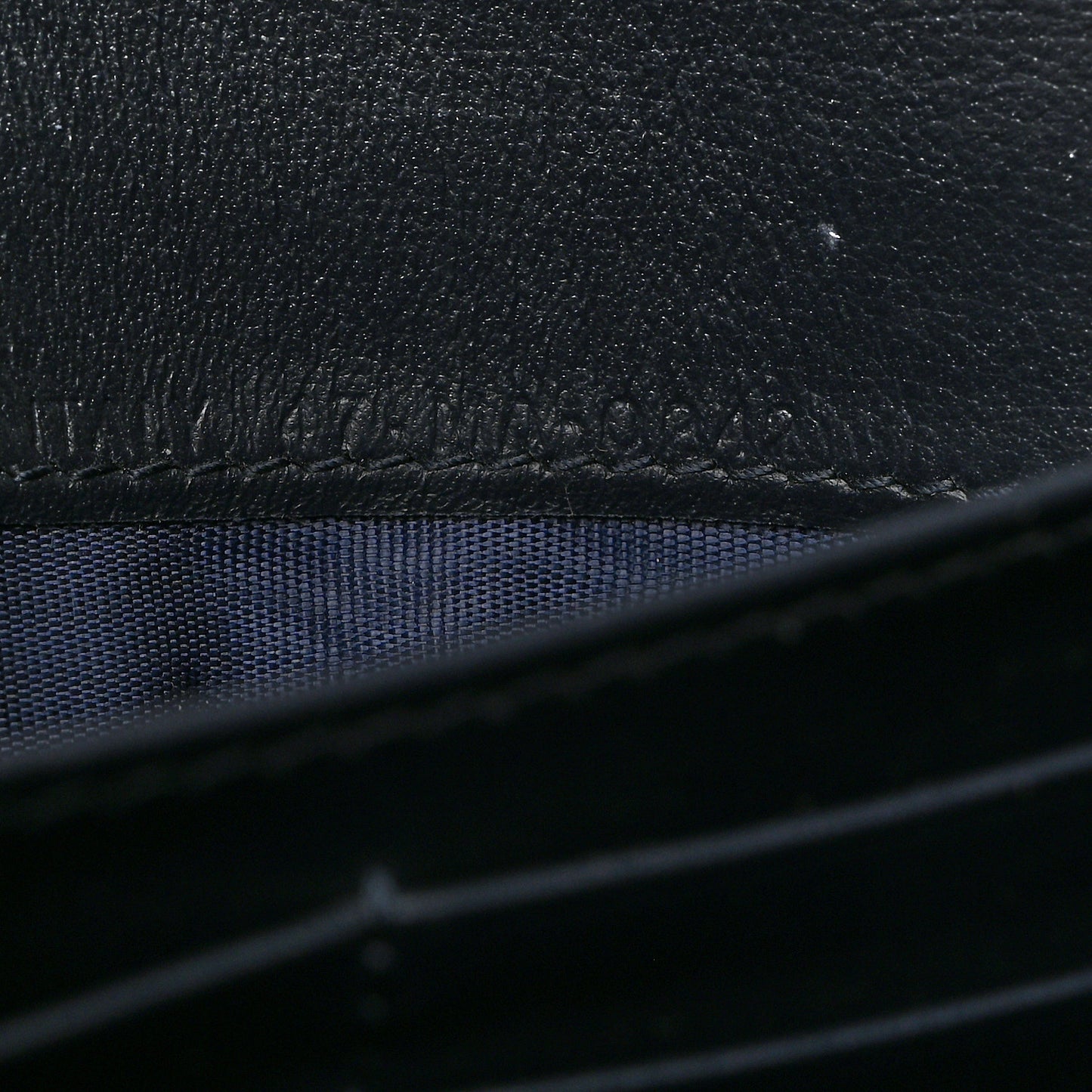 Oblique Saddle Chain Long Wallet Blue