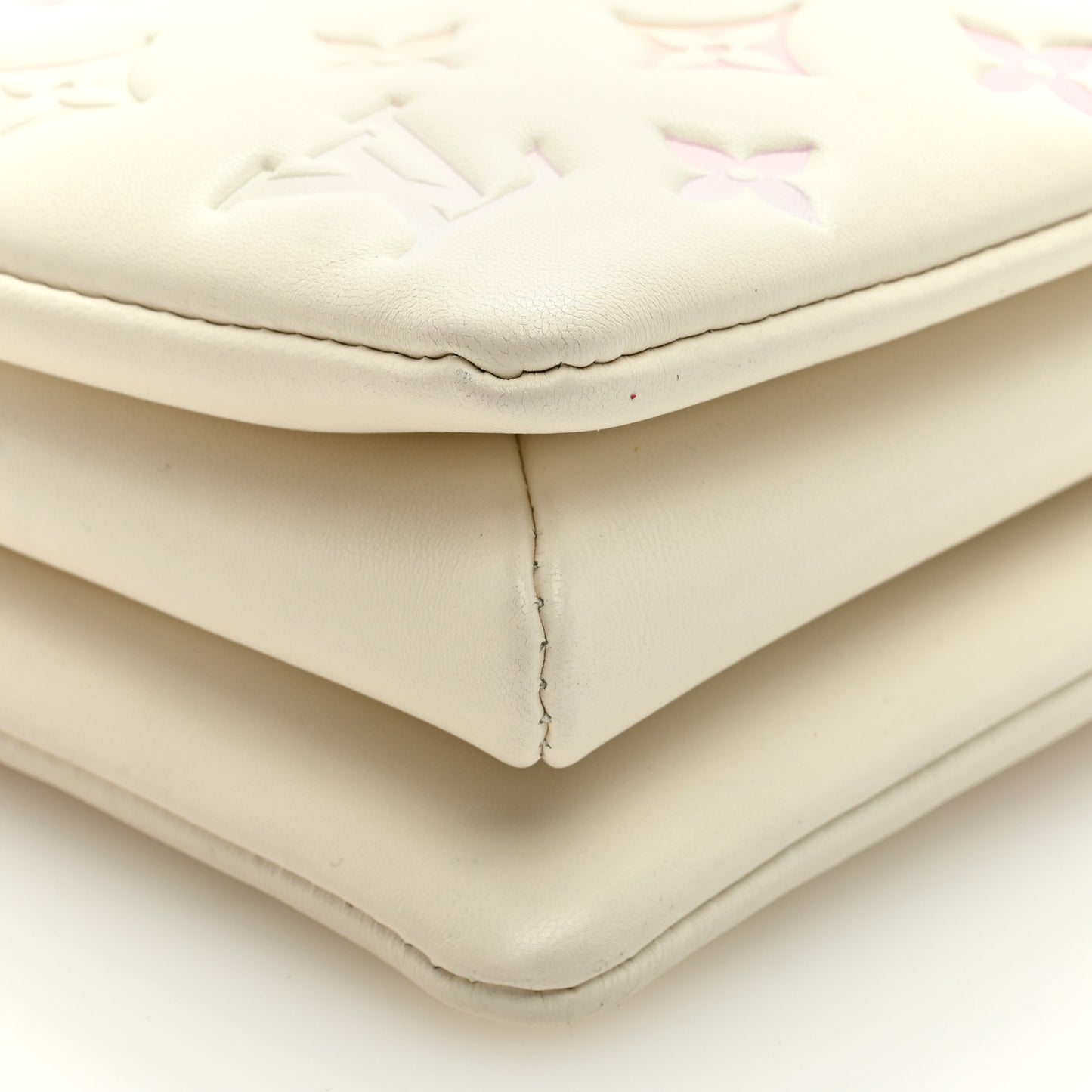 Lambskin Monogram Embossed Coussin BB Quartz Multicolor