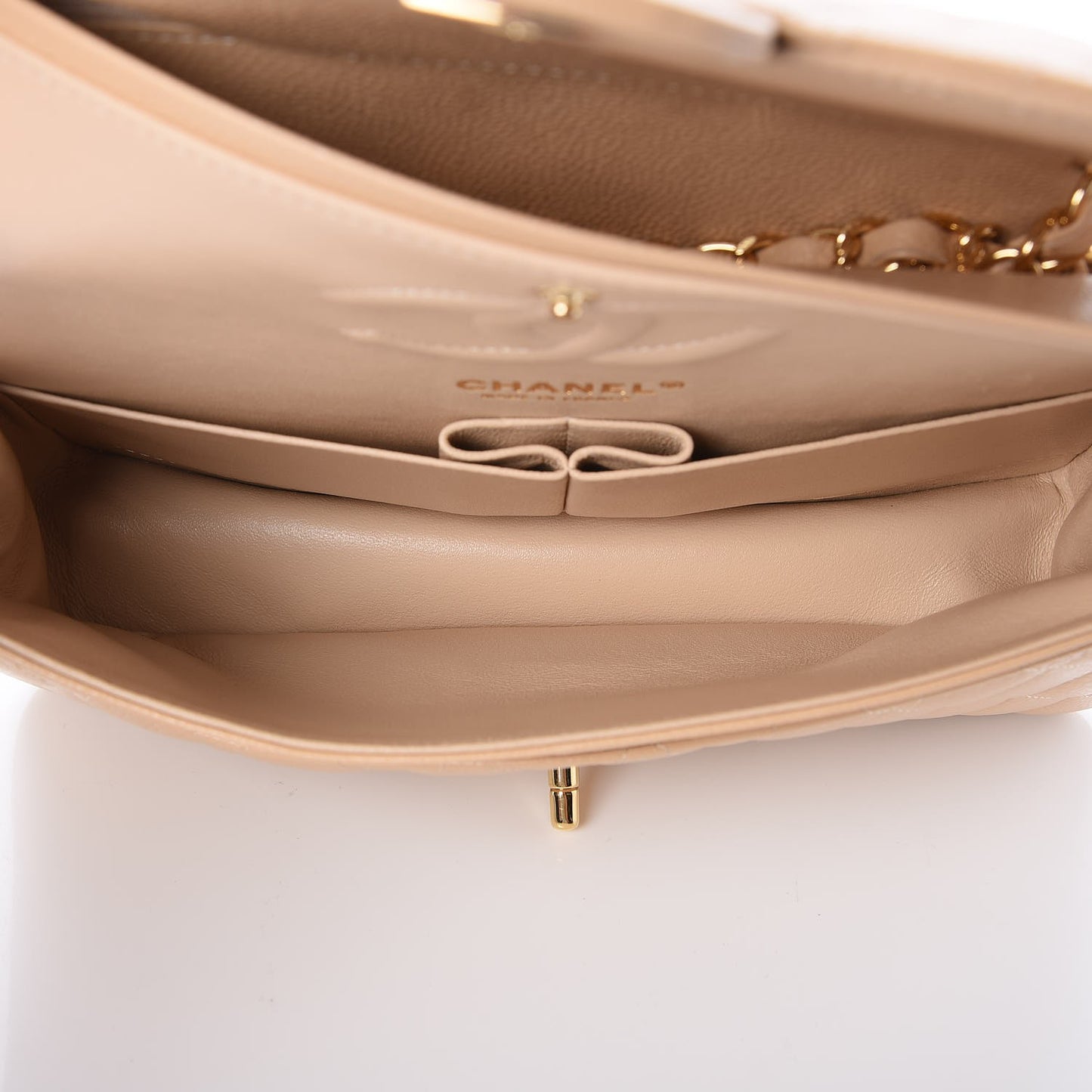 Caviar Quilted Medium Double Flap Beige Clair