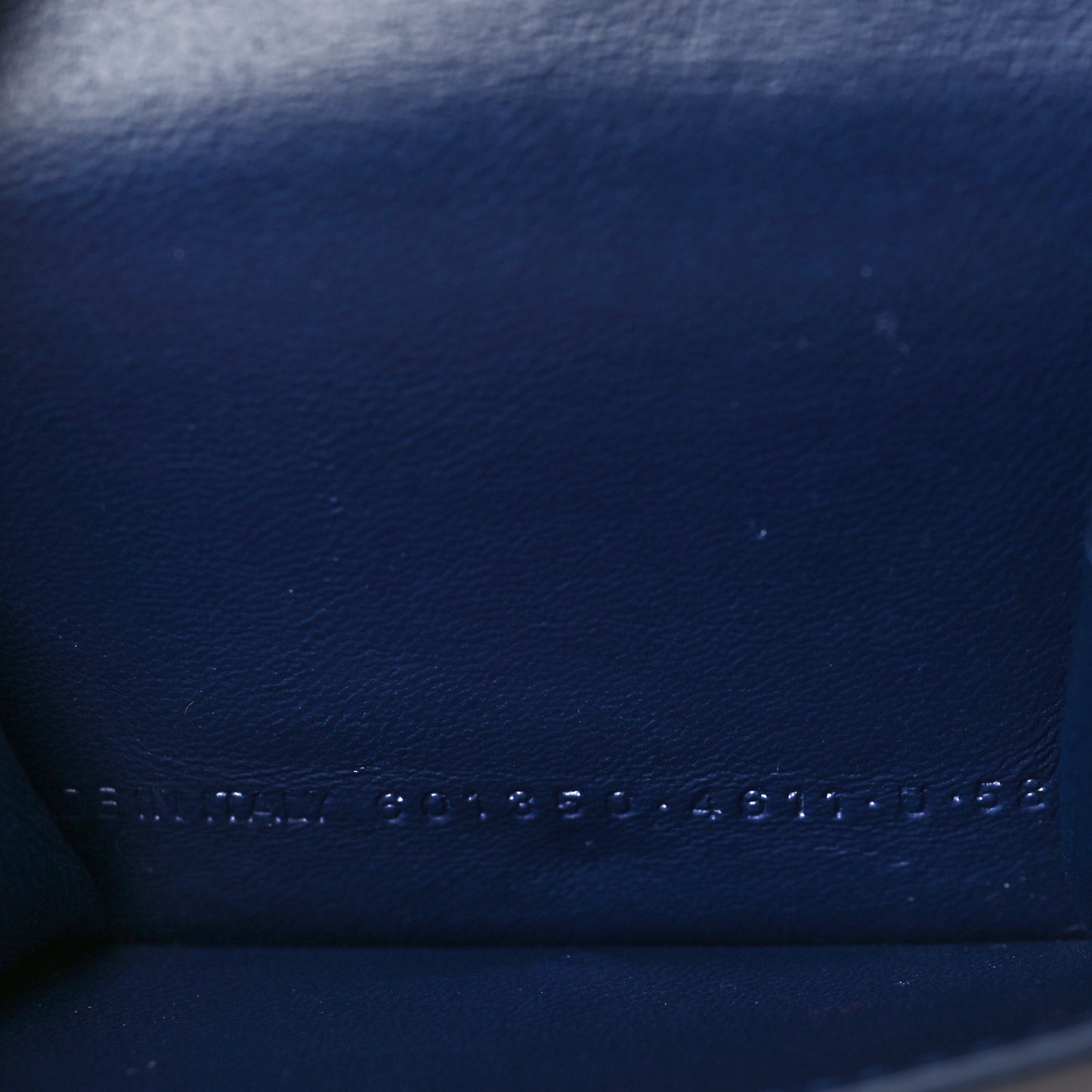 Grained Calfskin Men's Mini B Trifold Wallet Navy