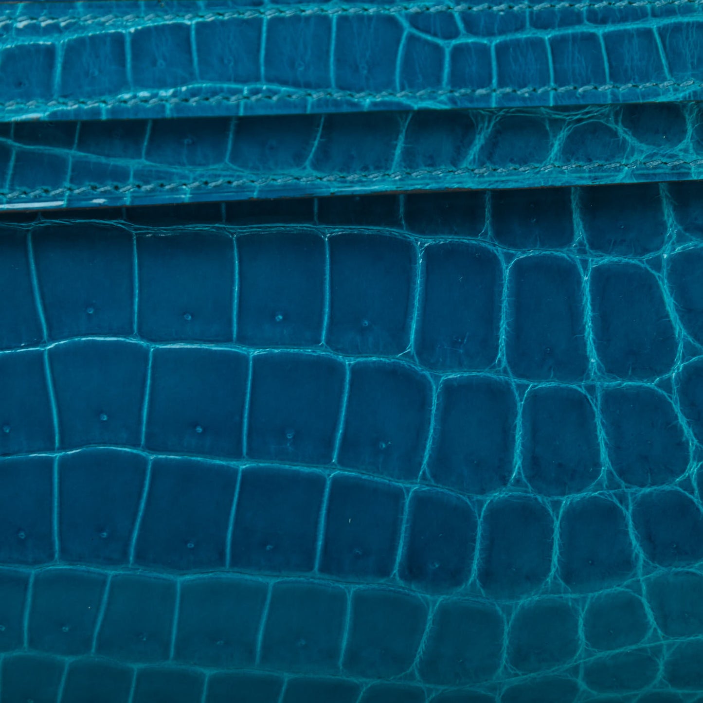 Shiny Niloticus Crocodile Kelly Cut Pochette Bleu Izmir