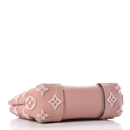 Louis Vuitton Veau Cachemire Tote W Nano Magnolia 4 of 9