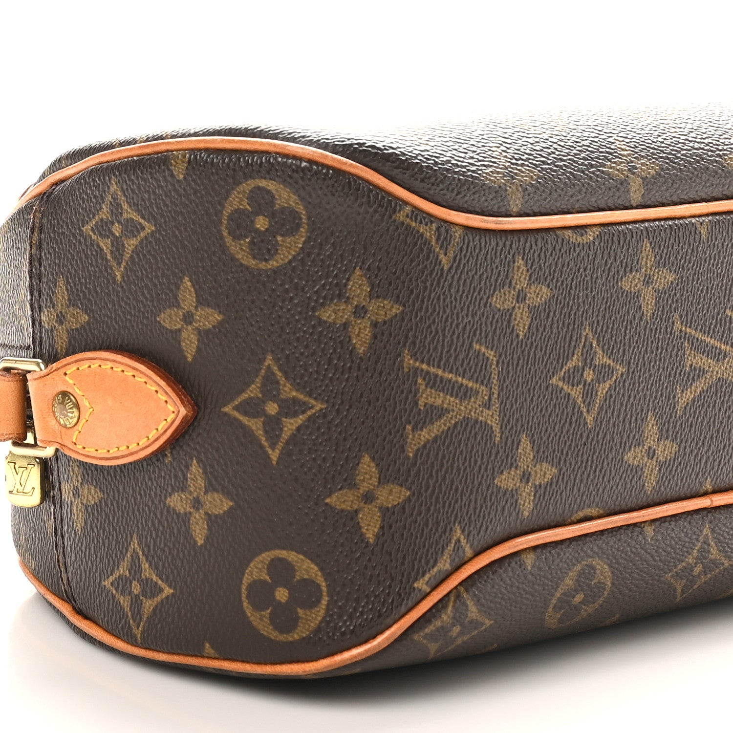 Louis Vuitton Monogram Blois 8 of 9