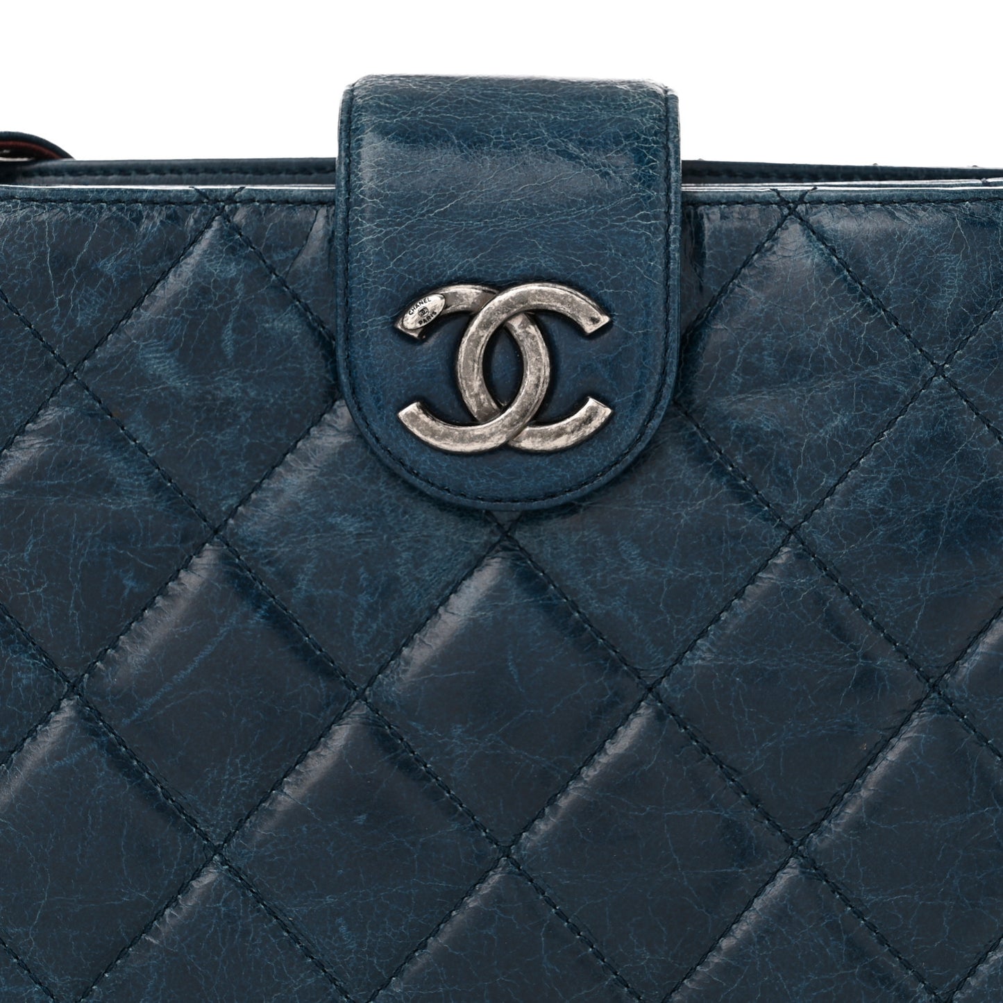 Glazed Calfskin Quilted Coco Pleats Chain Clutch Blue