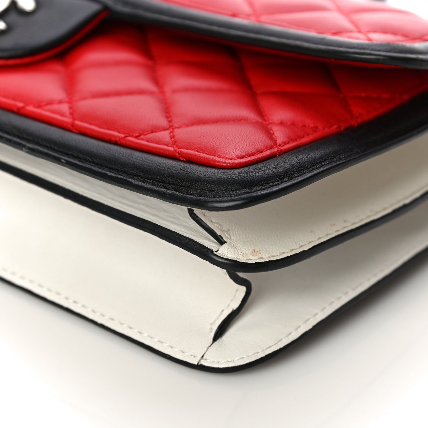 Lambskin Quilted Medium Graphic Flap Red Black