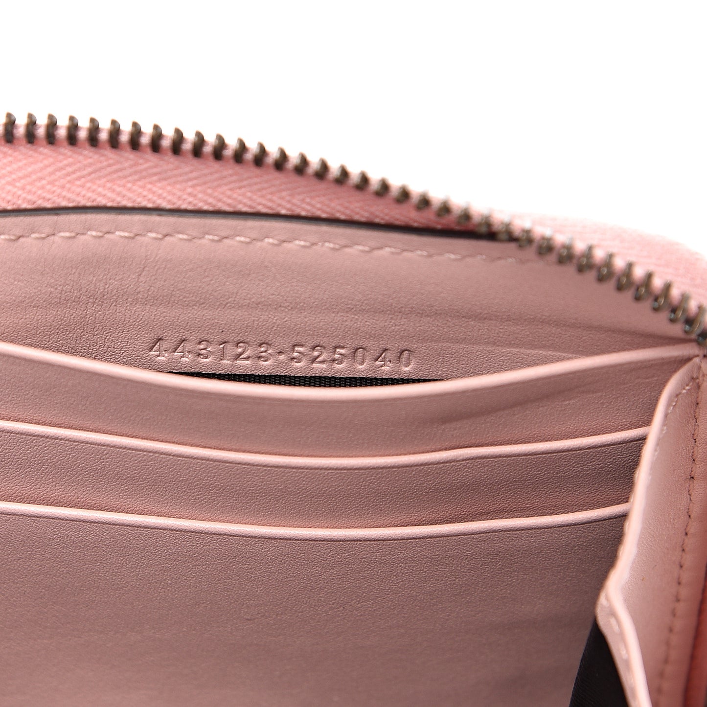 Calfskin Matelasse GG Marmont Zip Around Wallet Perfect Pink