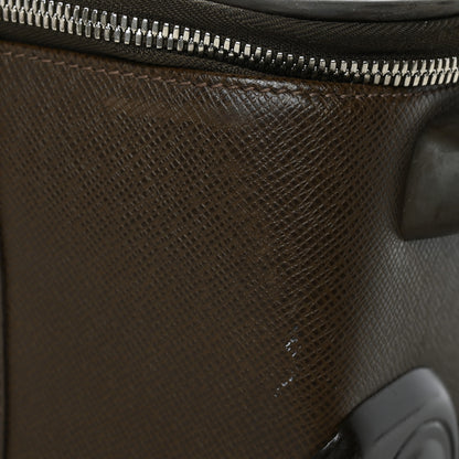 Louis Vuitton Taiga Pegase 55 Grizzli 16 of 17