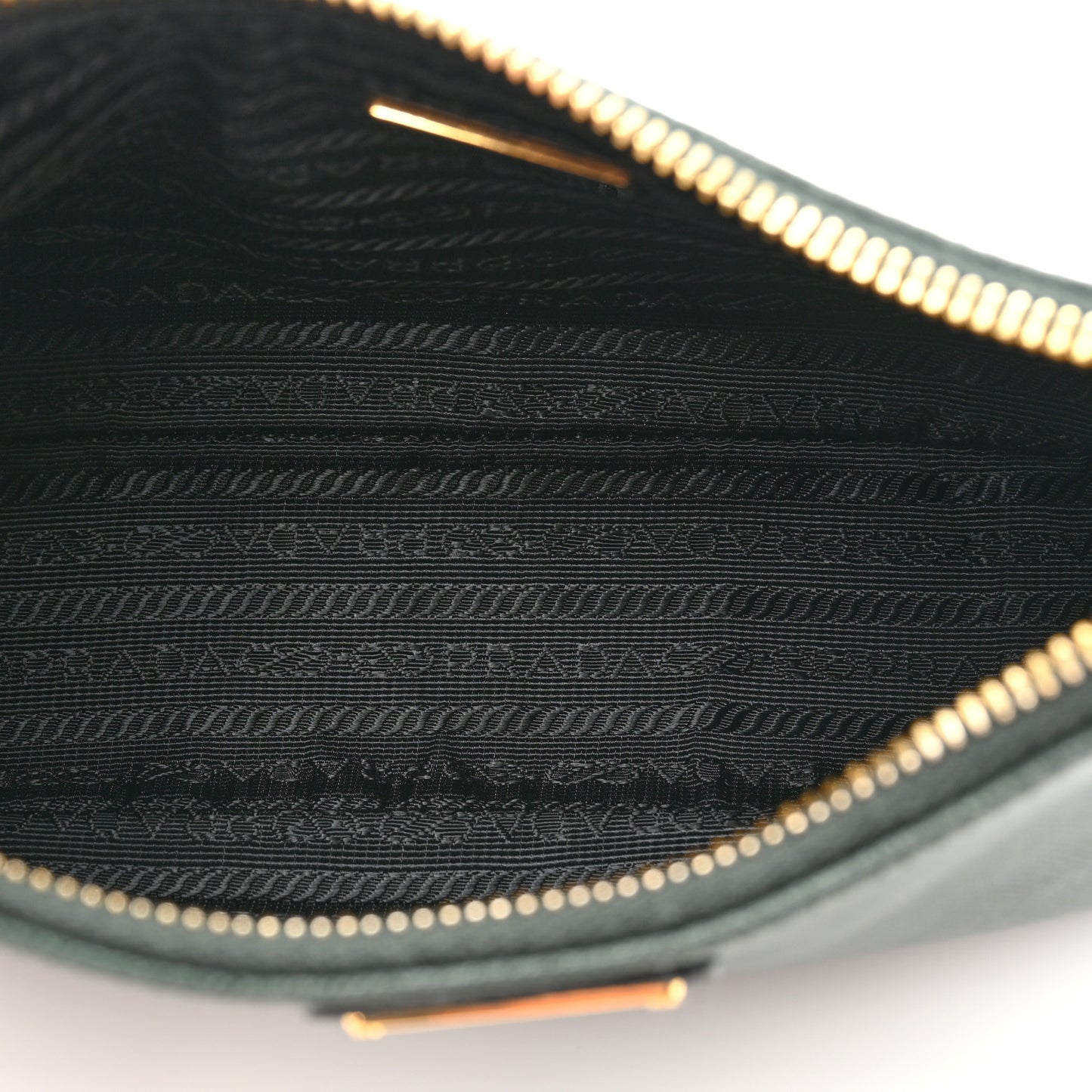 Saffiano Lux Re-Edition 2005 Shoulder Bag Smeraldo