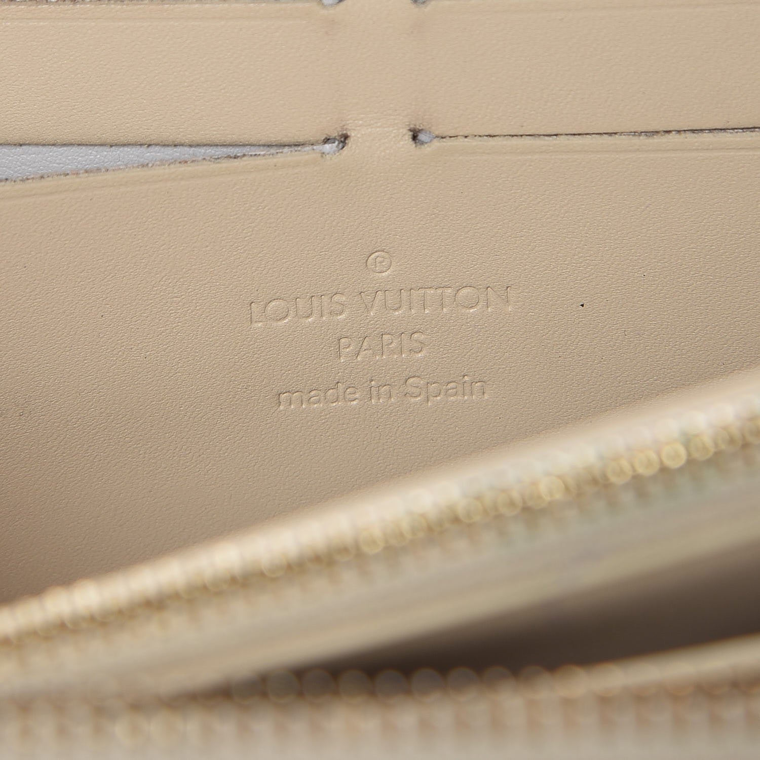 Louis Vuitton Vernis Leopard Zippy Wallet Blanc Corail 6 of 9