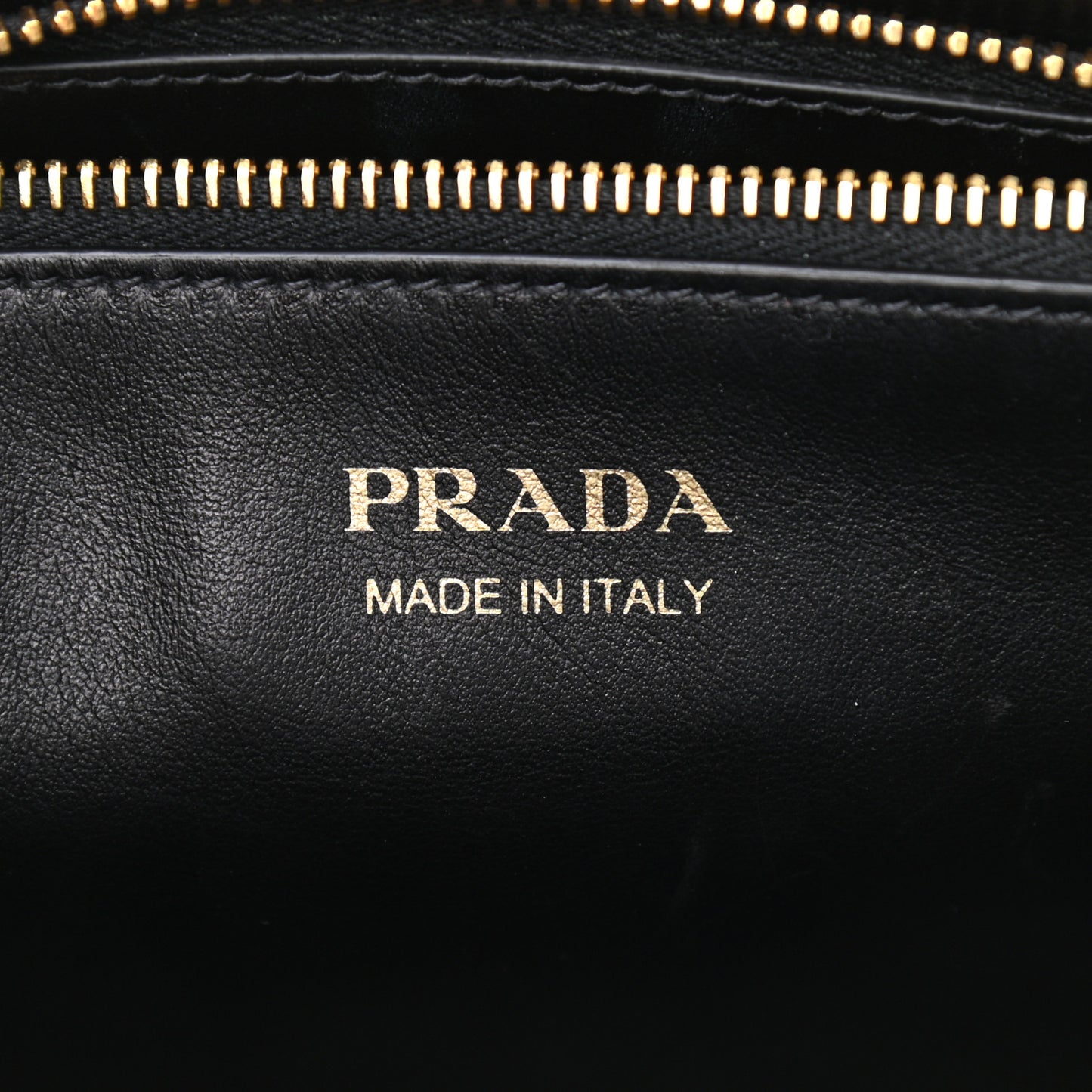 Saffiano City Calfskin Small Esplanade Tote Black