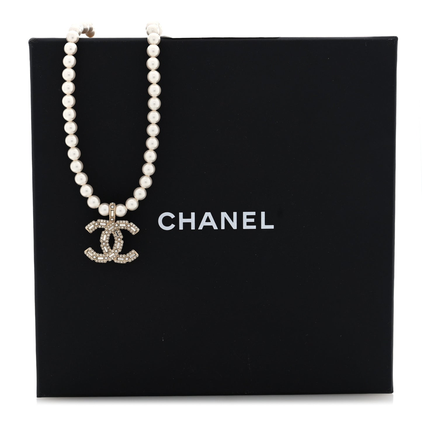 Pearl Crystal Baguette CC Short Necklace Gold