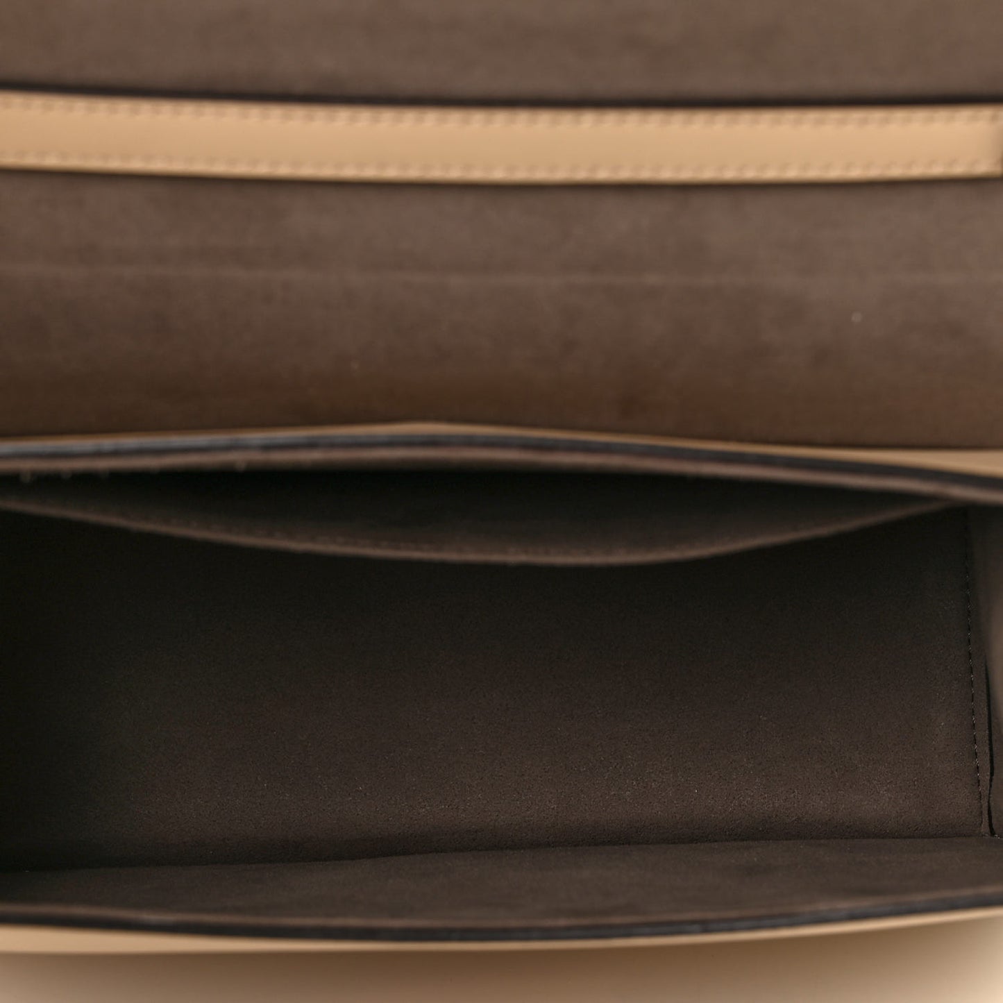Vitello Century Opaco F is Fendi Kan I Shoulder Bag Amido