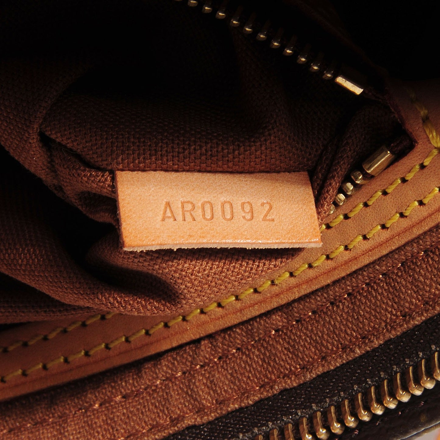 Monogram Trotteur